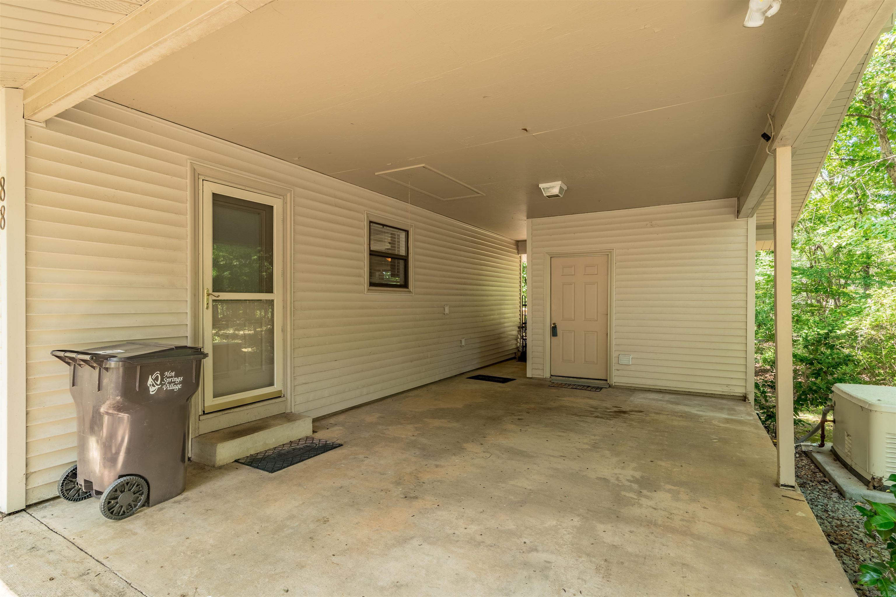88 Arias Way Property Photo 5
