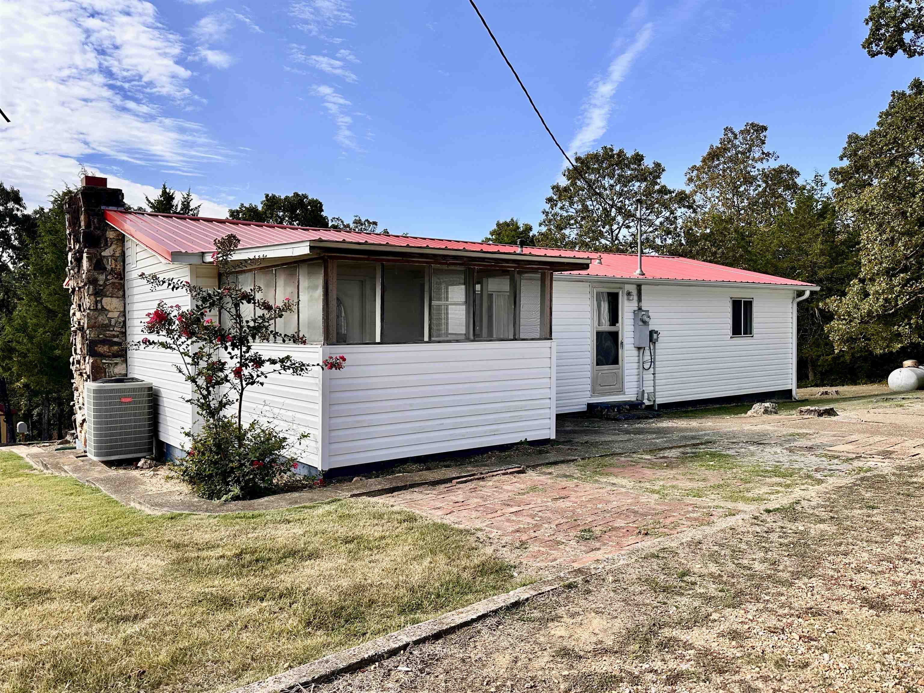 106 Edna Avenue Property Photo 5
