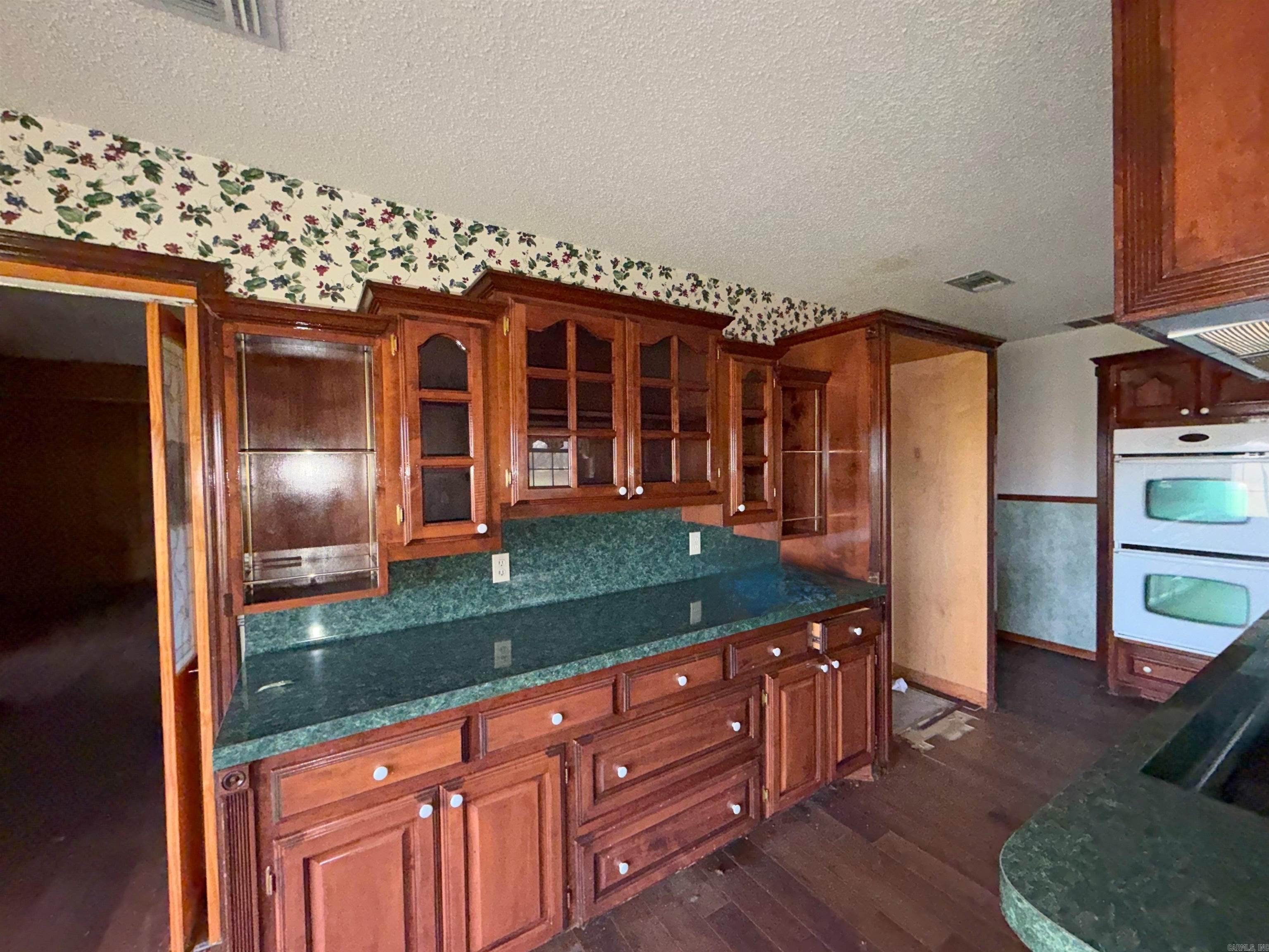766 County Rd 1229 Property Photo 10