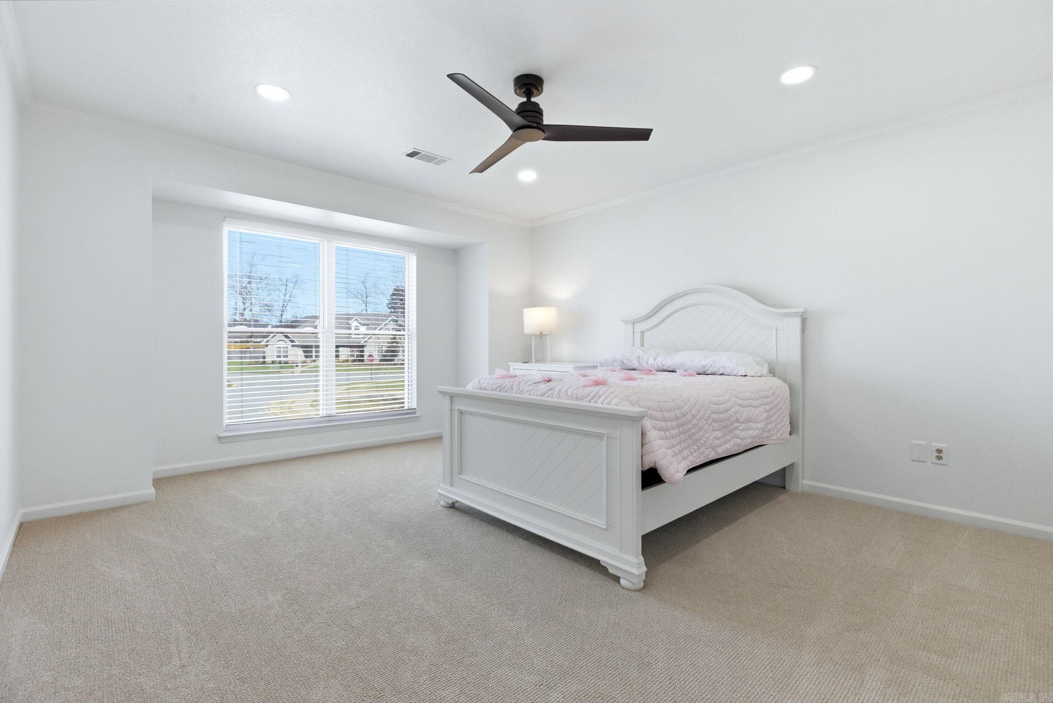 5006 Colonial Court Property Photo 25