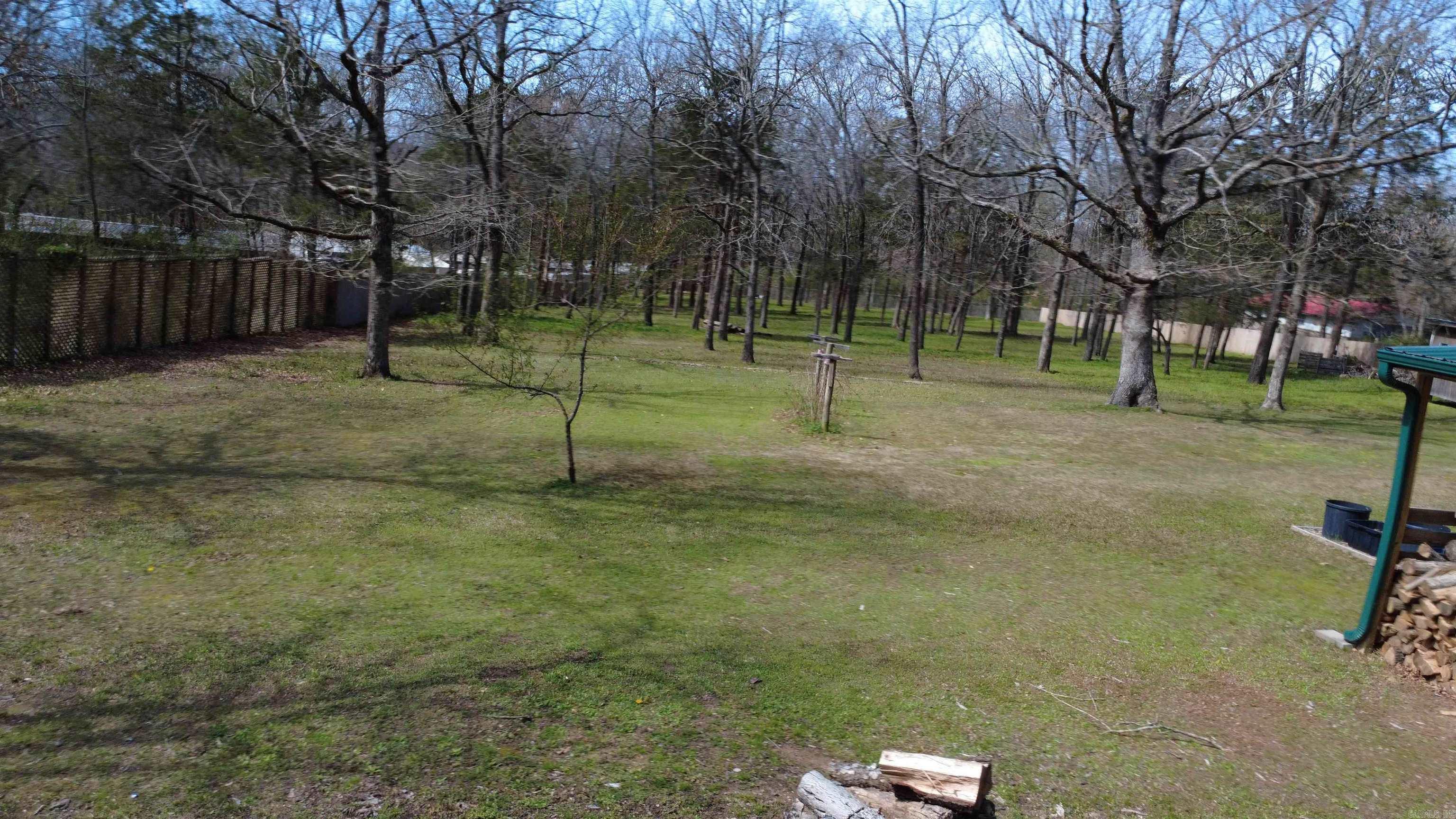 517 & 517 B E Webb Street Property Photo 4
