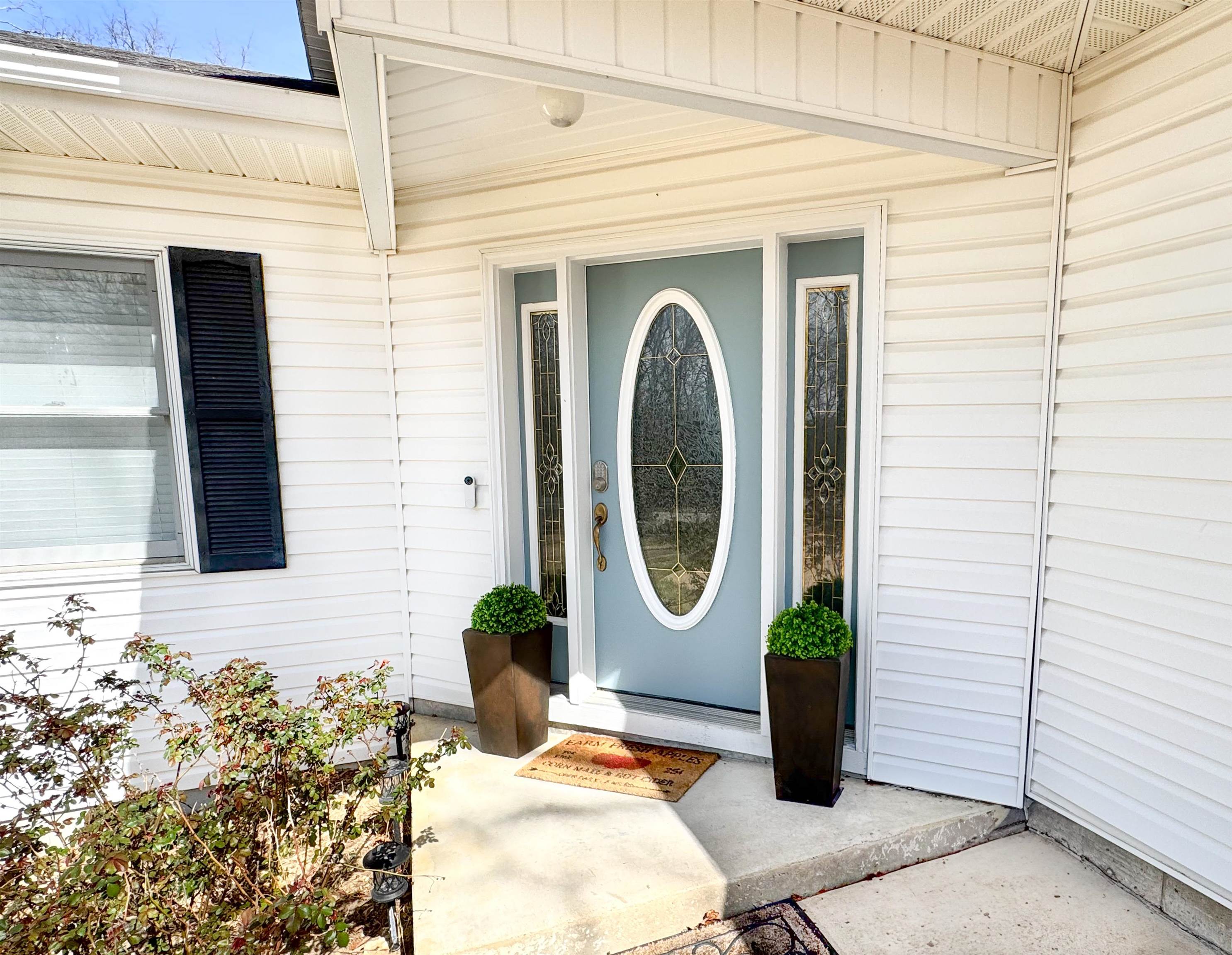408 S Shore Dr Property Photo 9