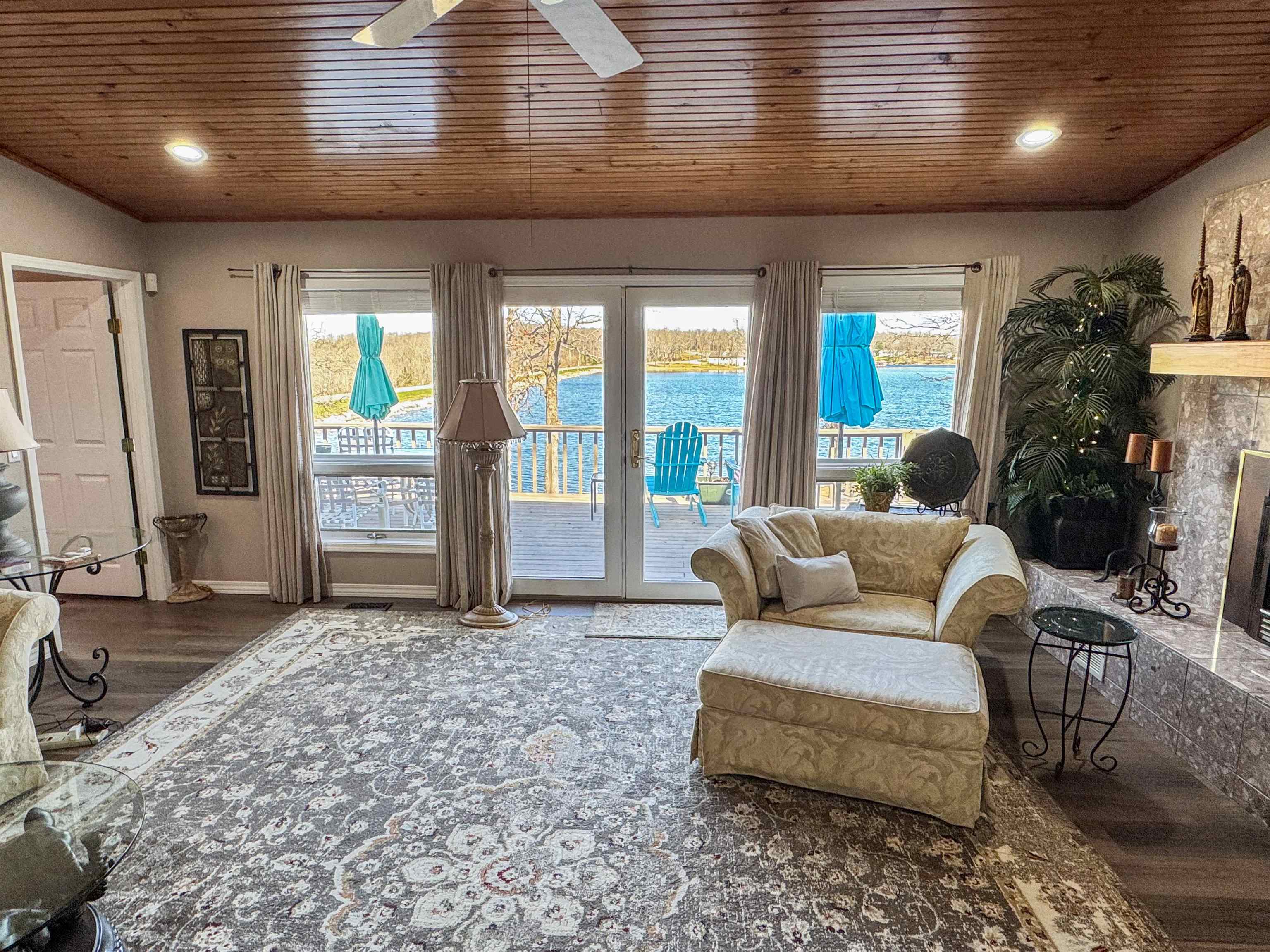 408 S Shore Dr Property Photo 25