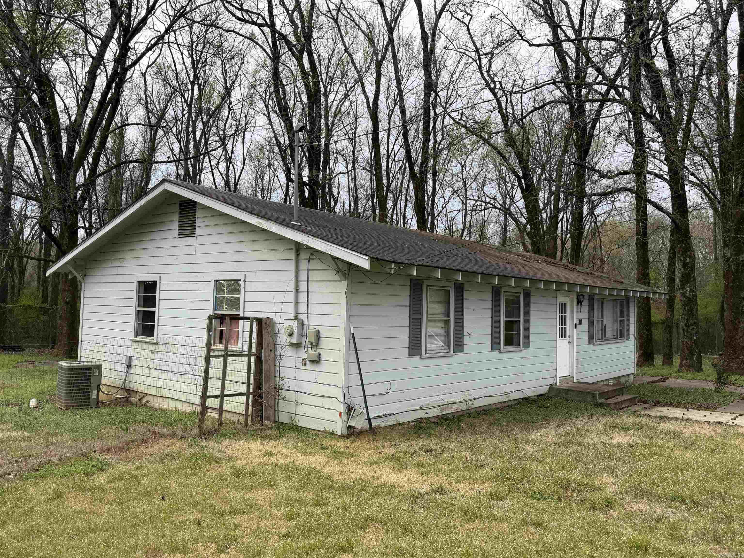 110 Perry St Property Photo 1