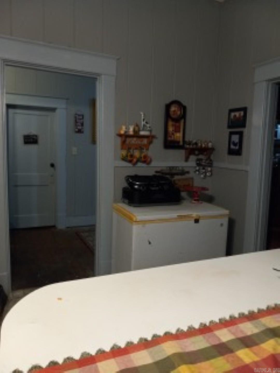 1005 Elm St Property Photo 10