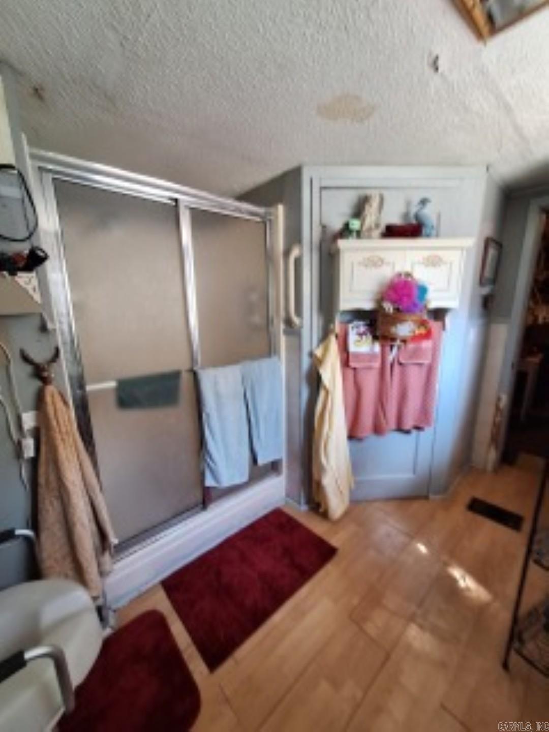 1005 Elm St Property Photo 25