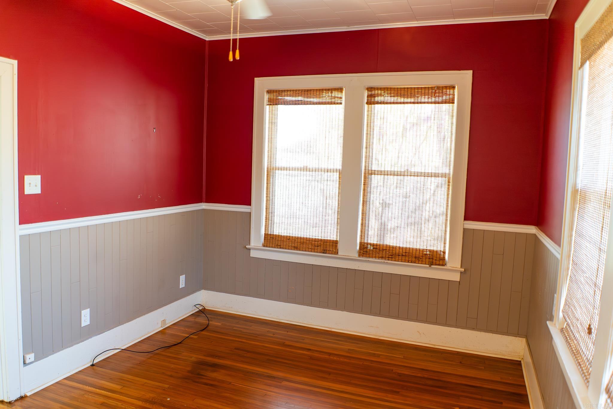 119 E College Street Property Photo 10