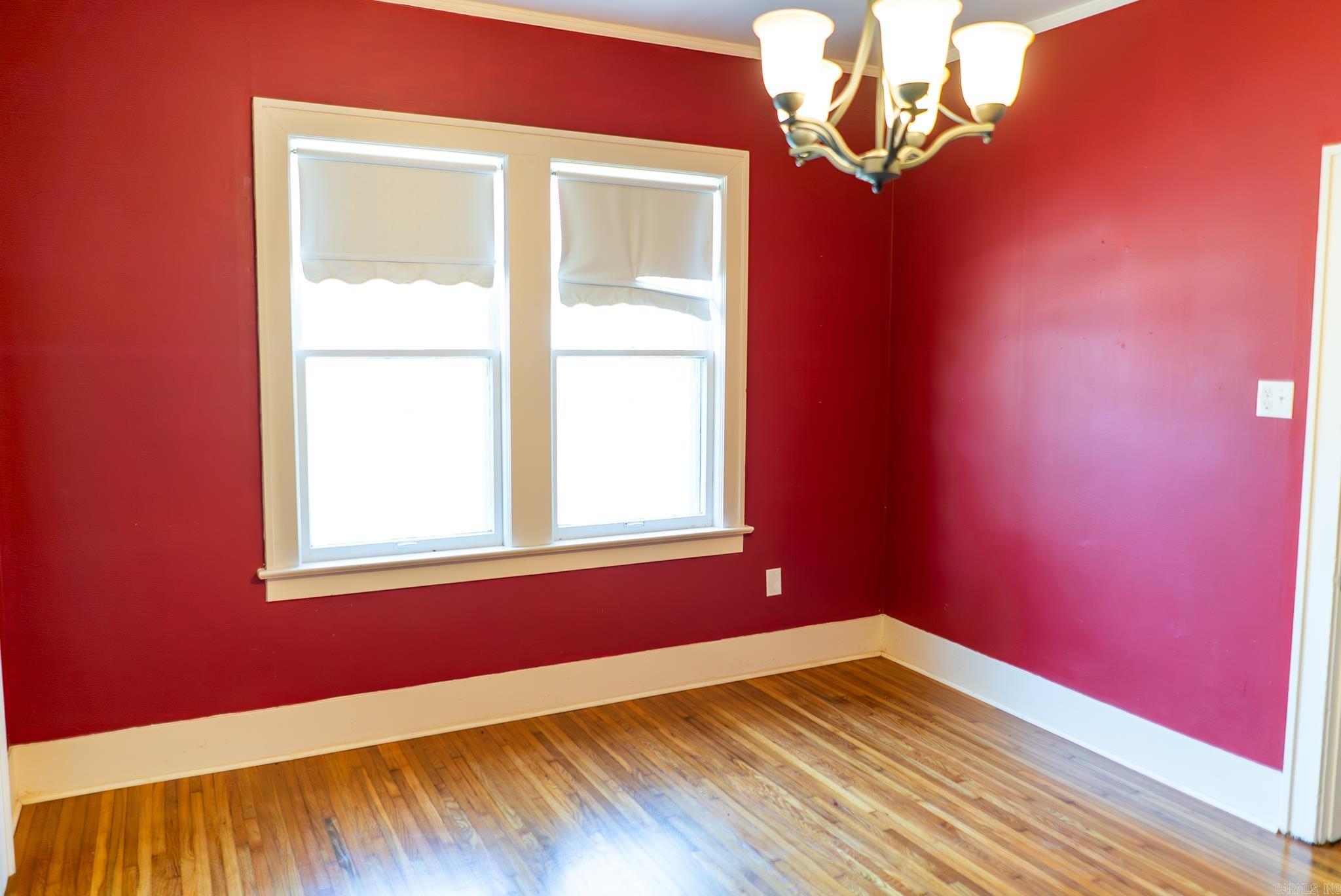 119 E College Street Property Photo 13