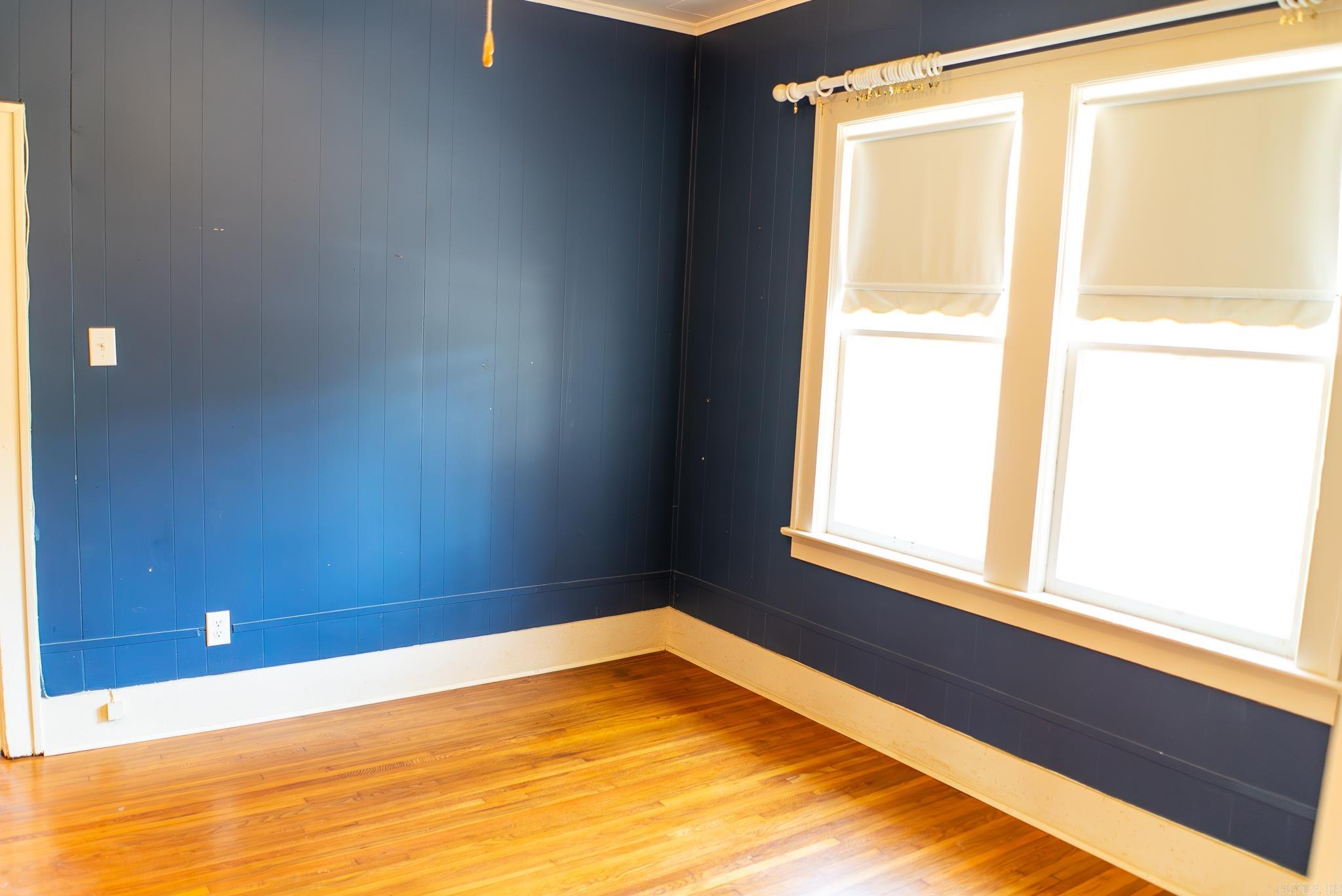 119 E College Street Property Photo 23