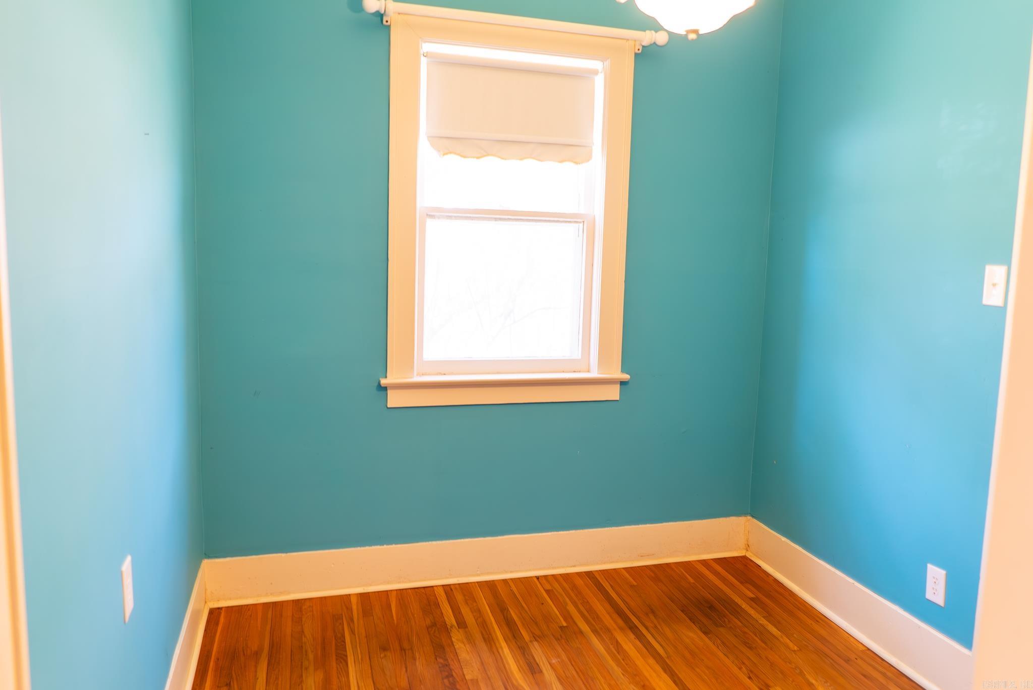 119 E College Street Property Photo 27