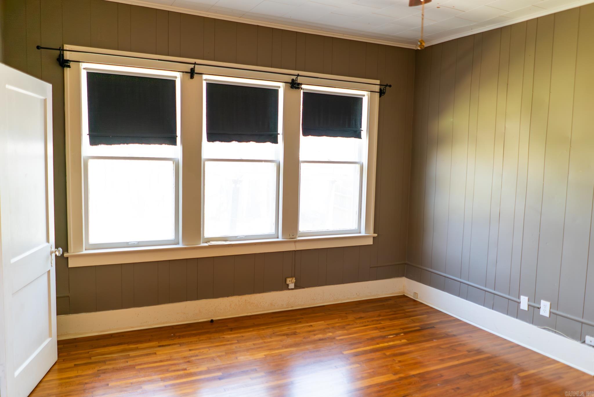 119 E College Street Property Photo 31
