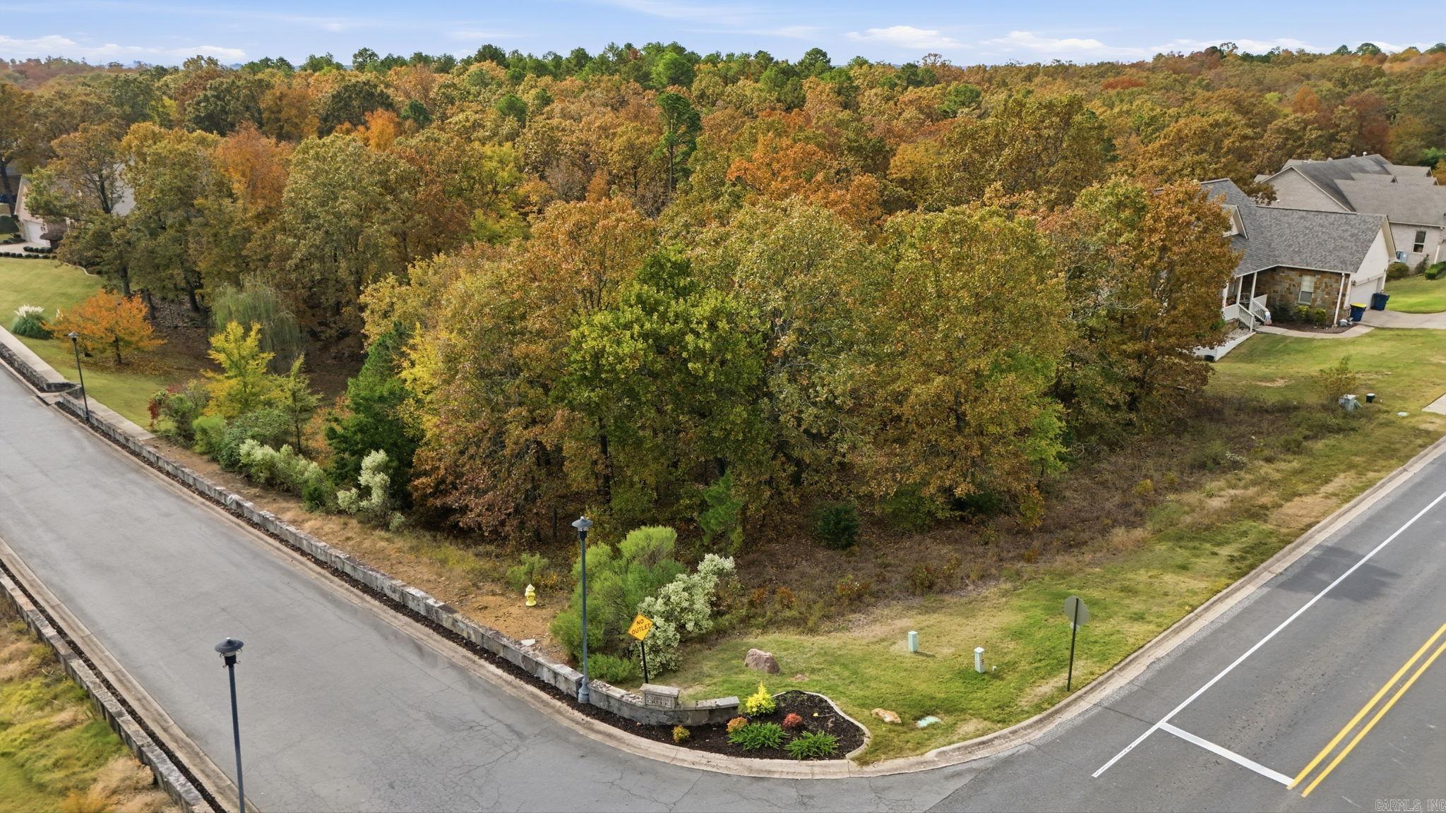 507 Greystone Boulevard Property Photo 1
