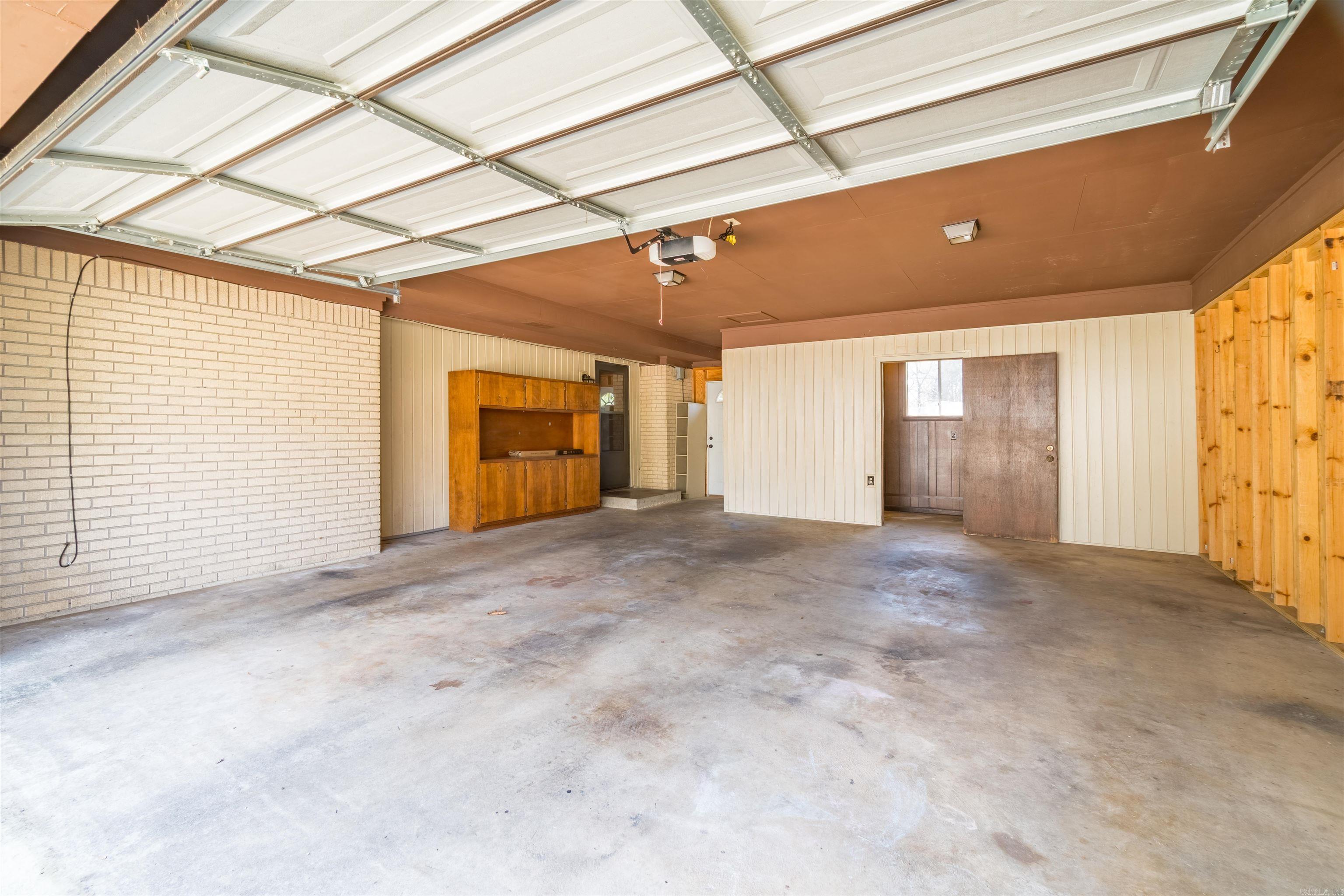 409 Audubon Street Property Photo 38