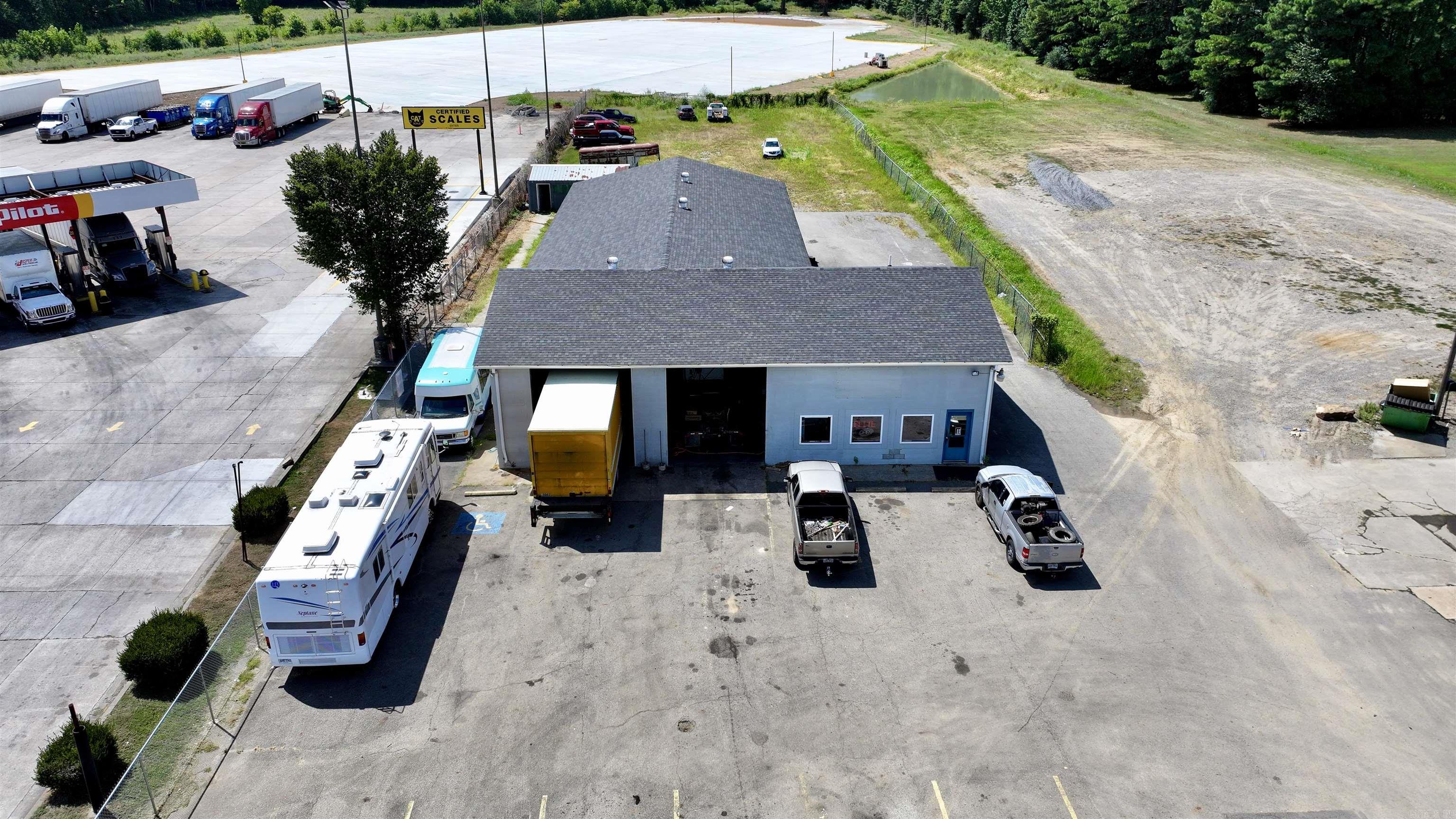 125 N 167 Highway Property Photo 1