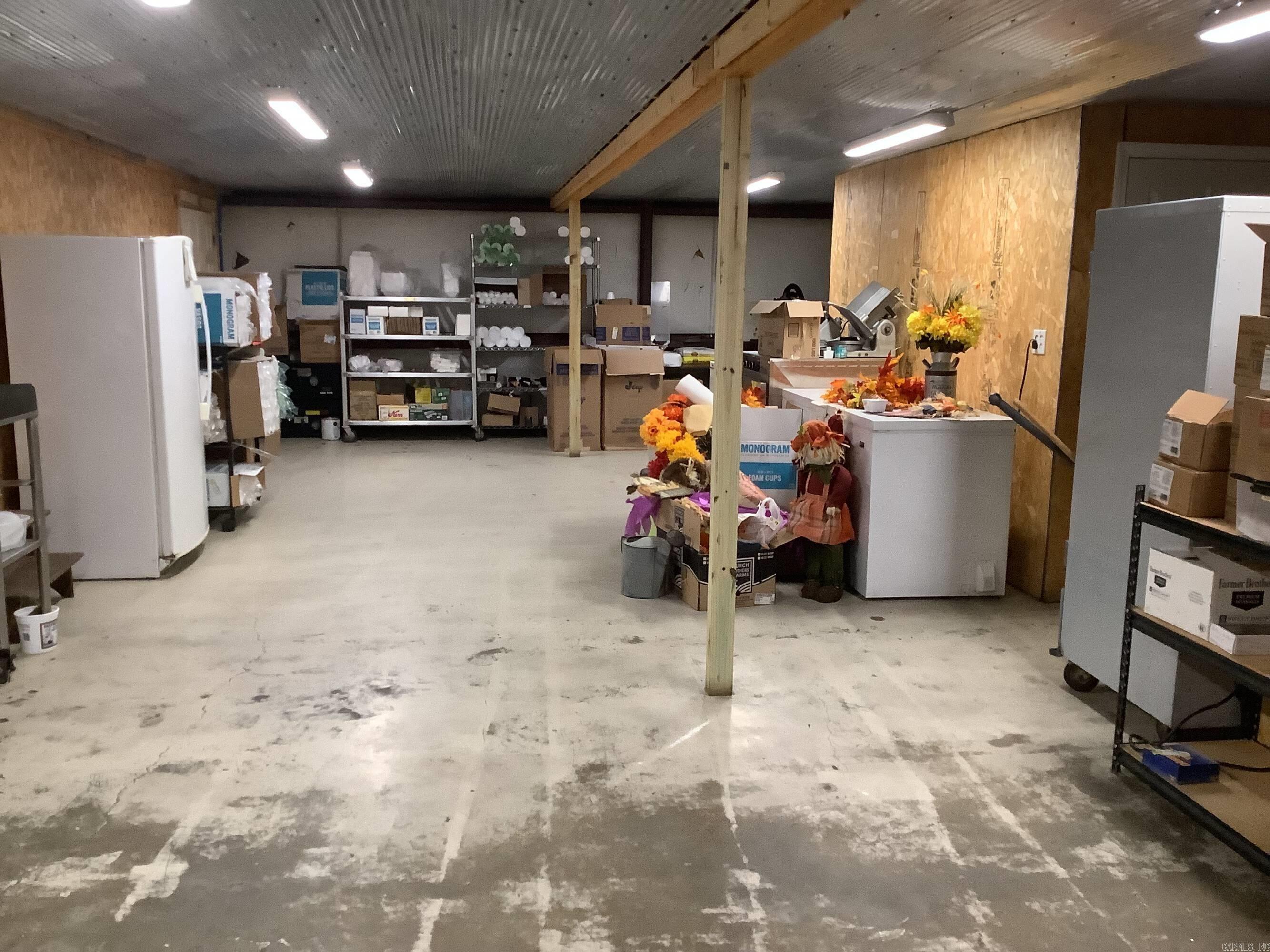 133 N 167 Highway Property Photo 33