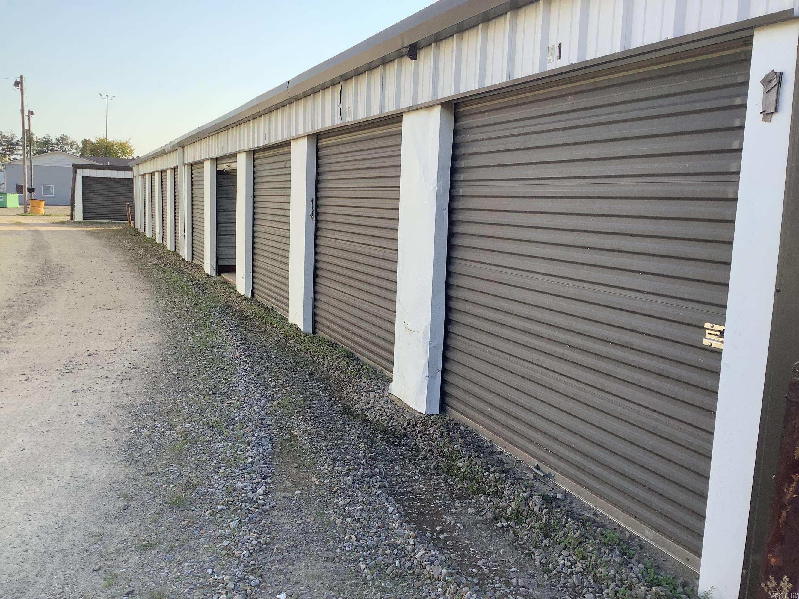 133 N 167 Highway Property Photo 42