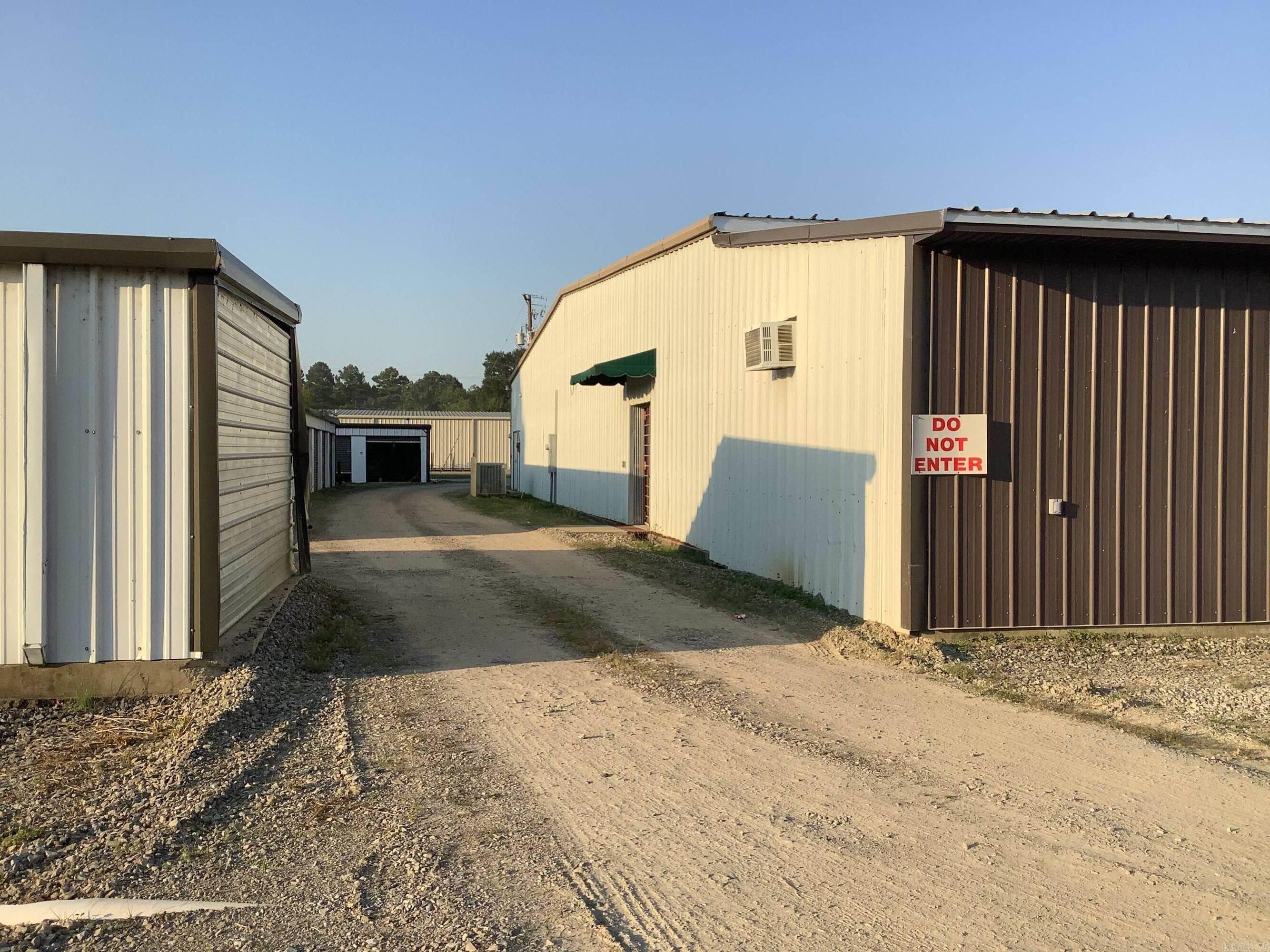 133 N 167 Highway Property Photo 43