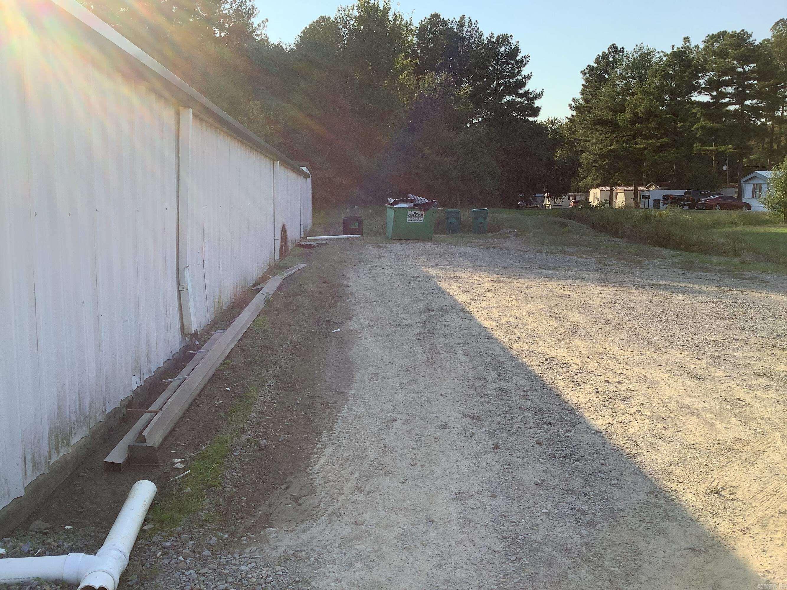 133 N 167 Highway Property Photo 44