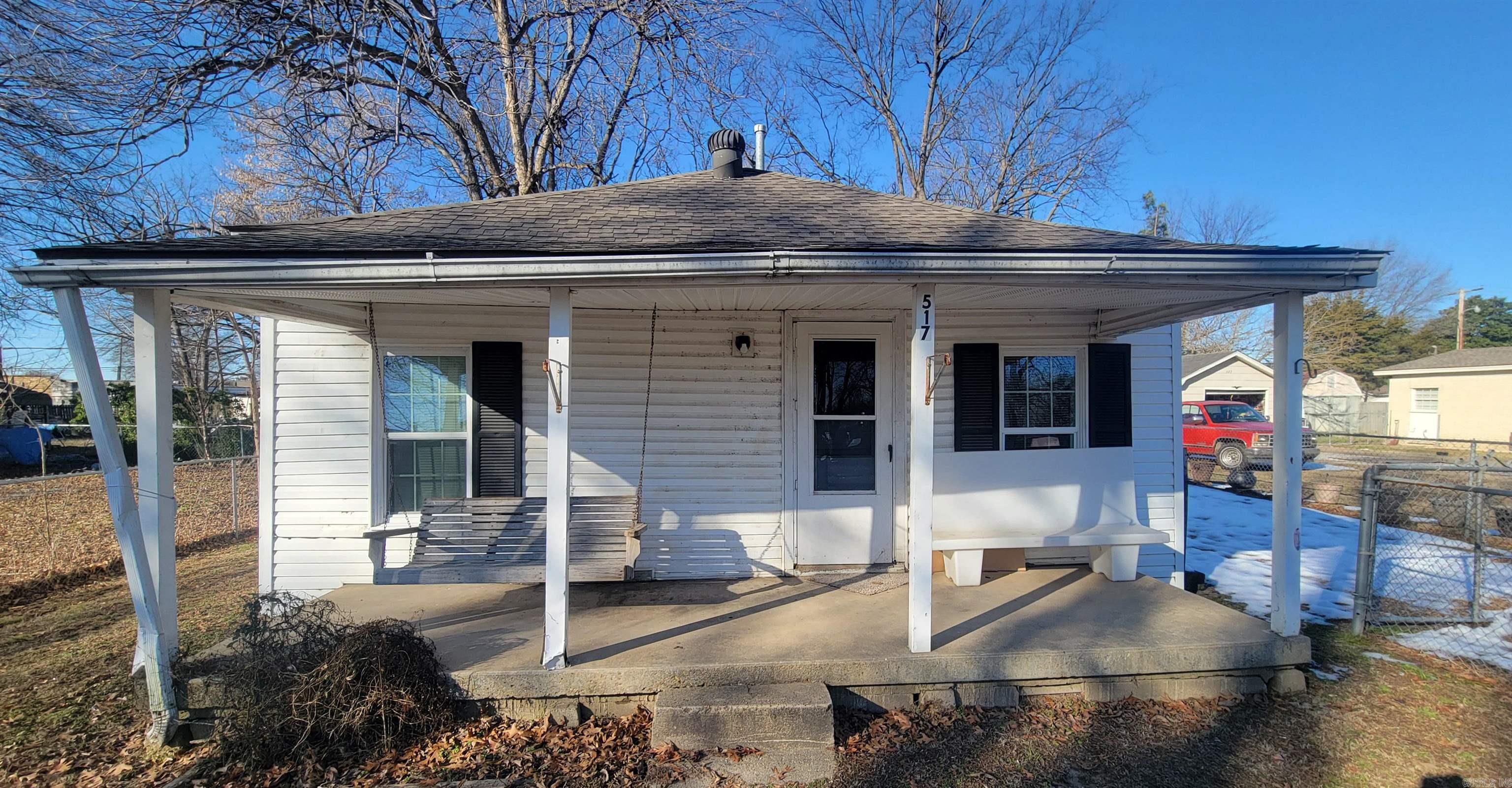 517 Smith
