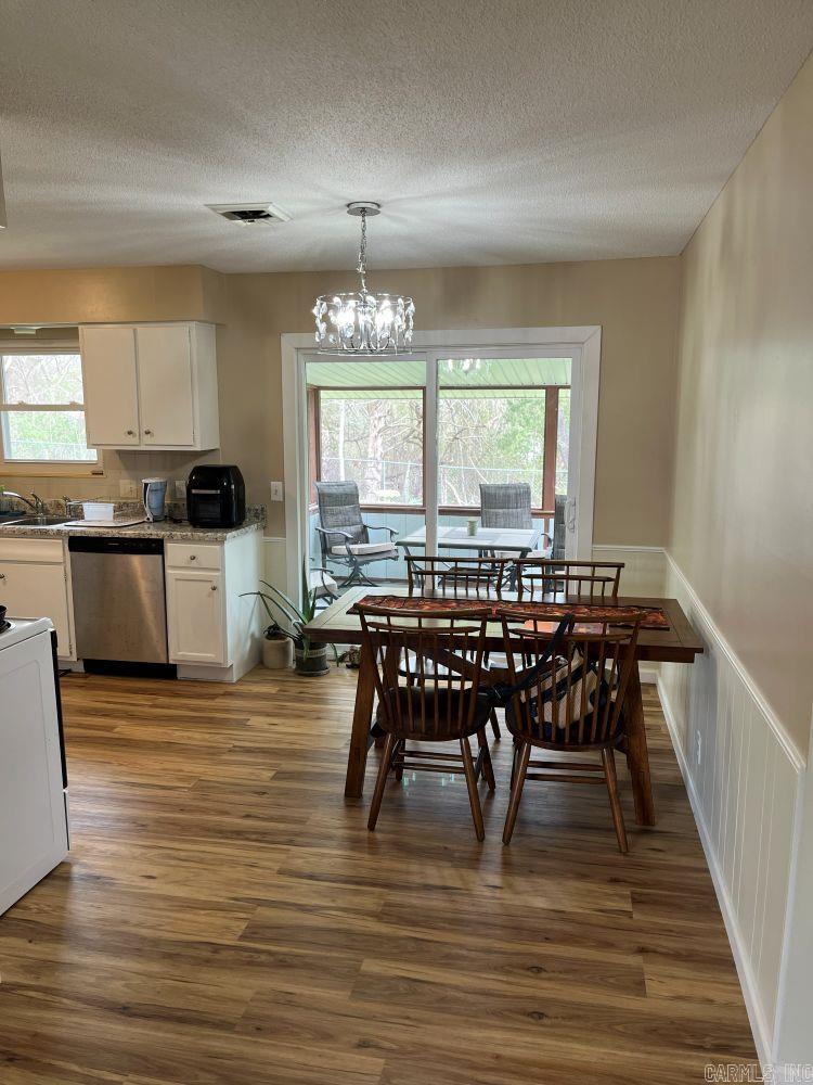 25 Su Lane Property Photo 3