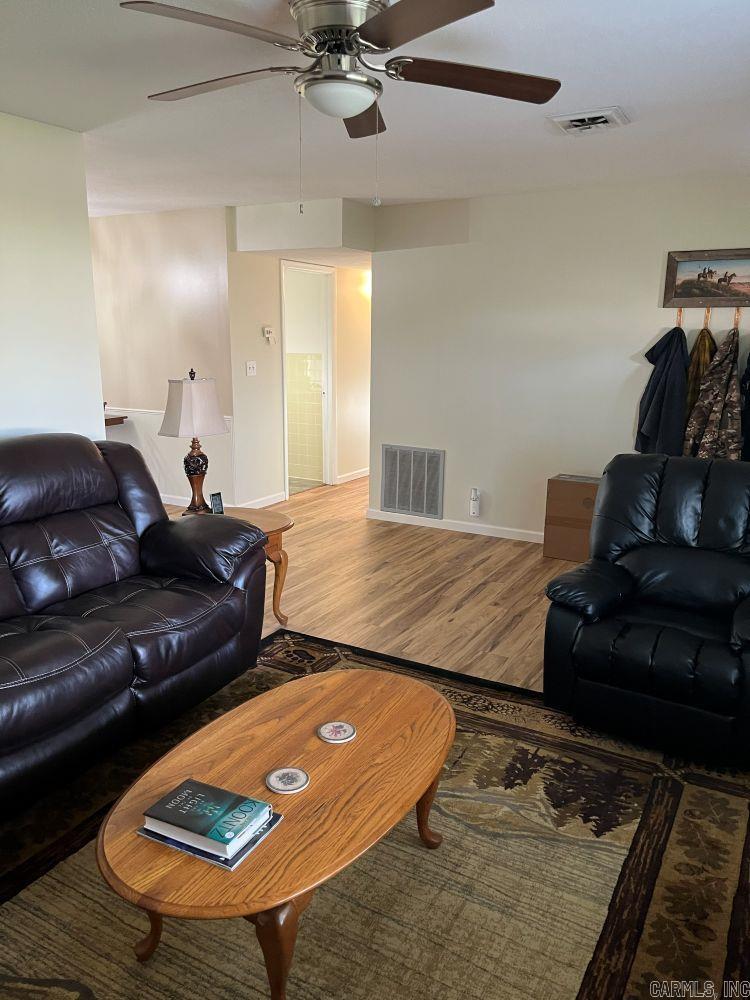 25 Su Lane Property Photo 7