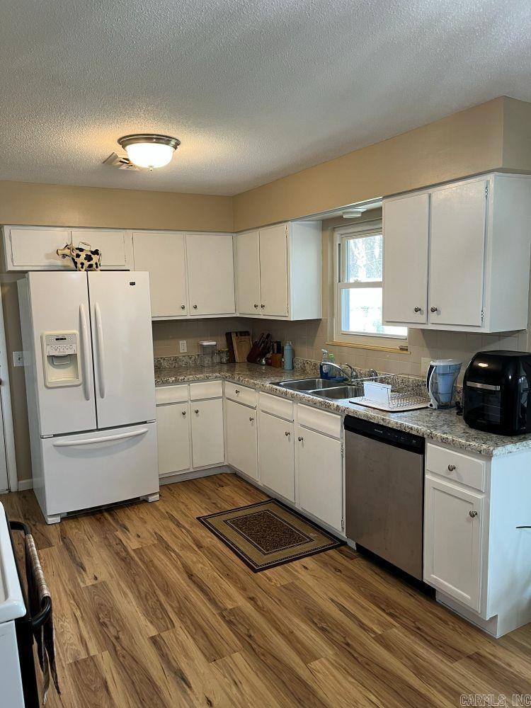 25 Su Lane Property Photo 10