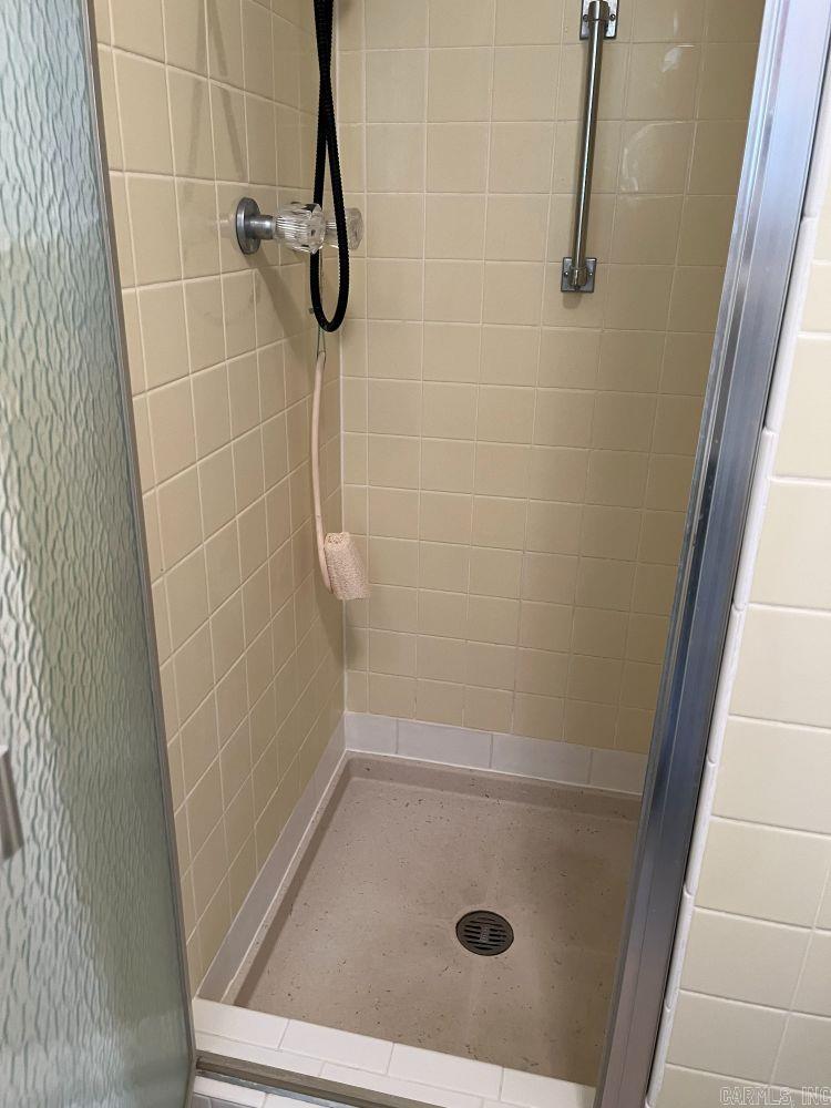 25 Su Lane Property Photo 17