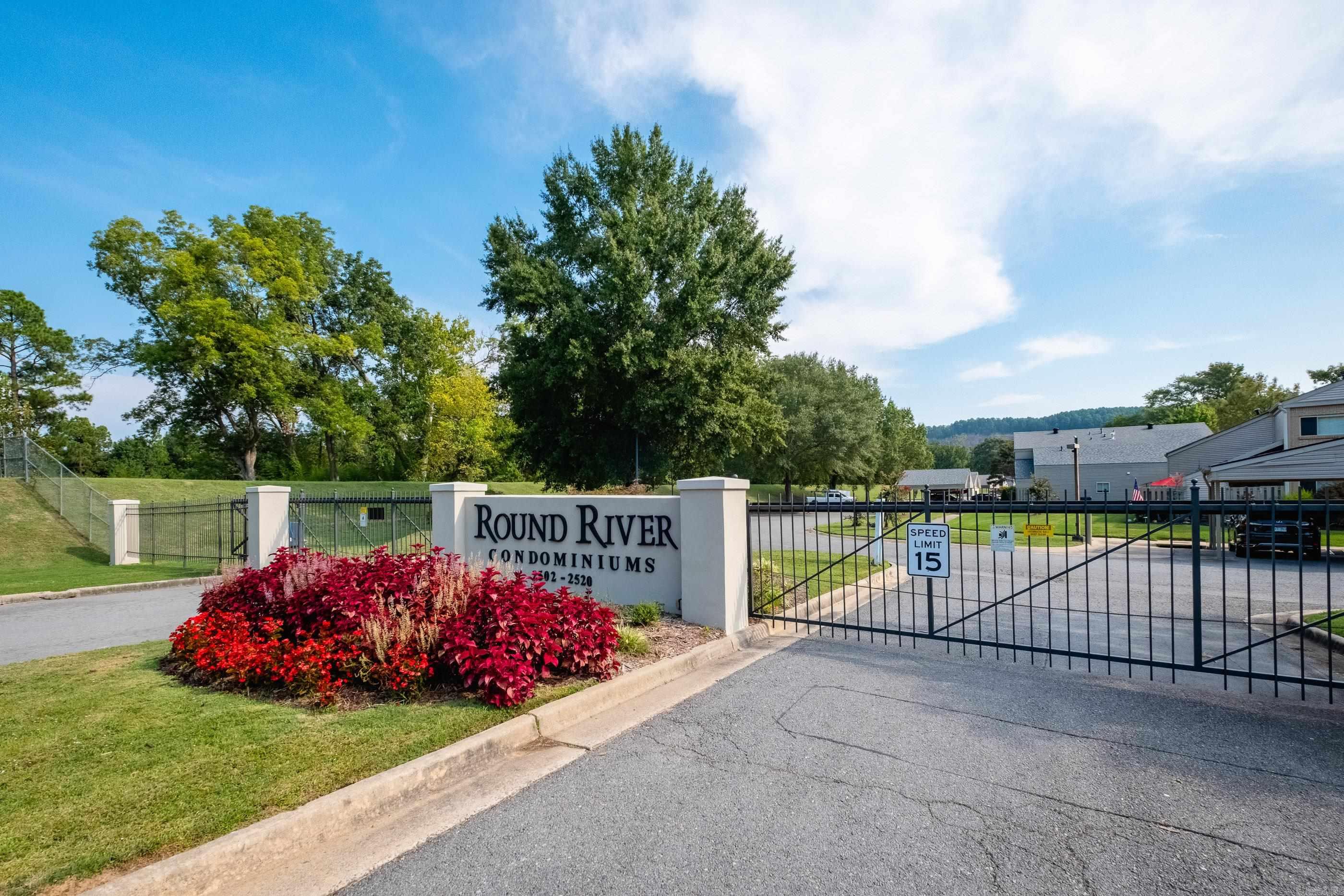 2520 Riverfront Drive 2
