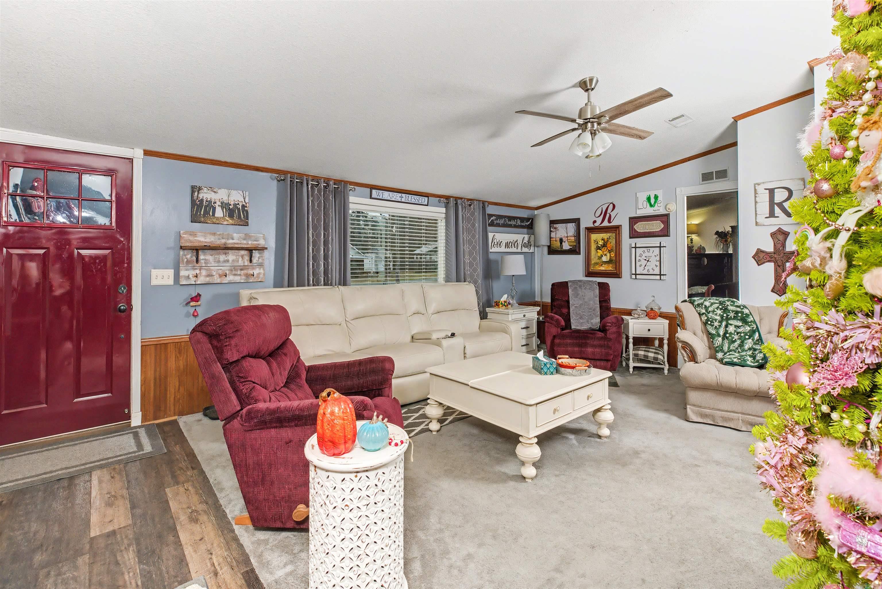 6805 Oxford Drive Property Photo 4