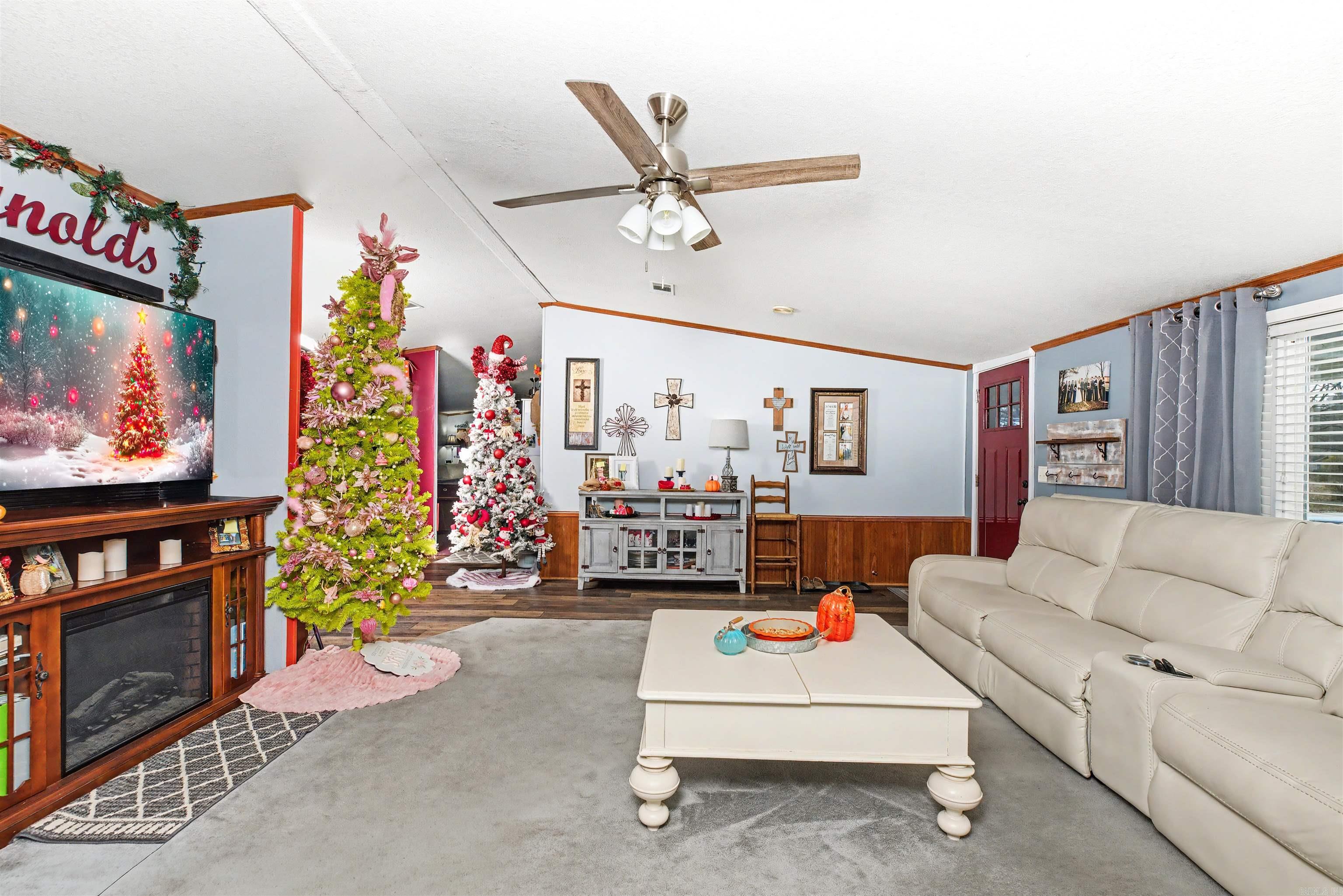 6805 Oxford Drive Property Photo 5