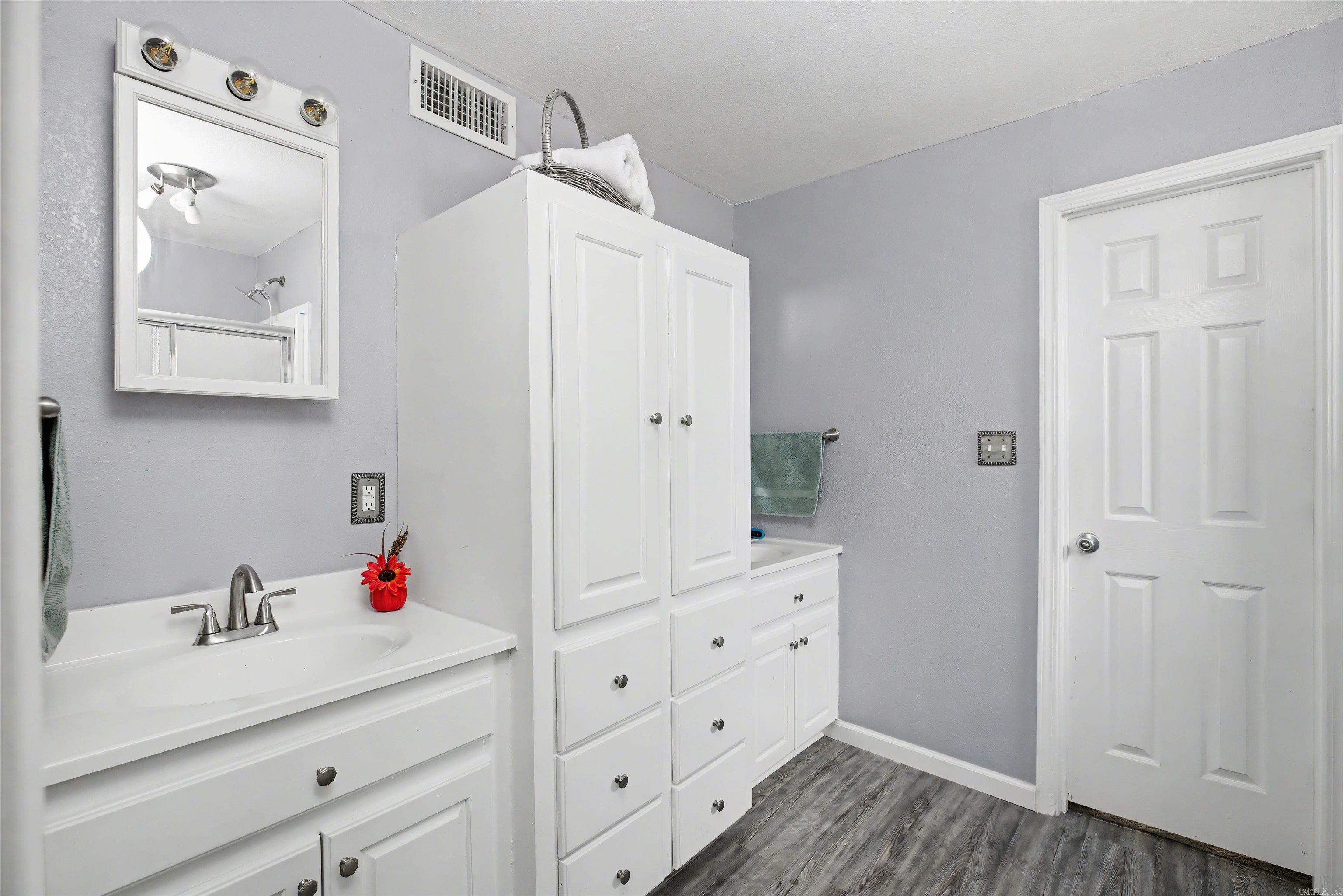 6805 Oxford Drive Property Photo 23