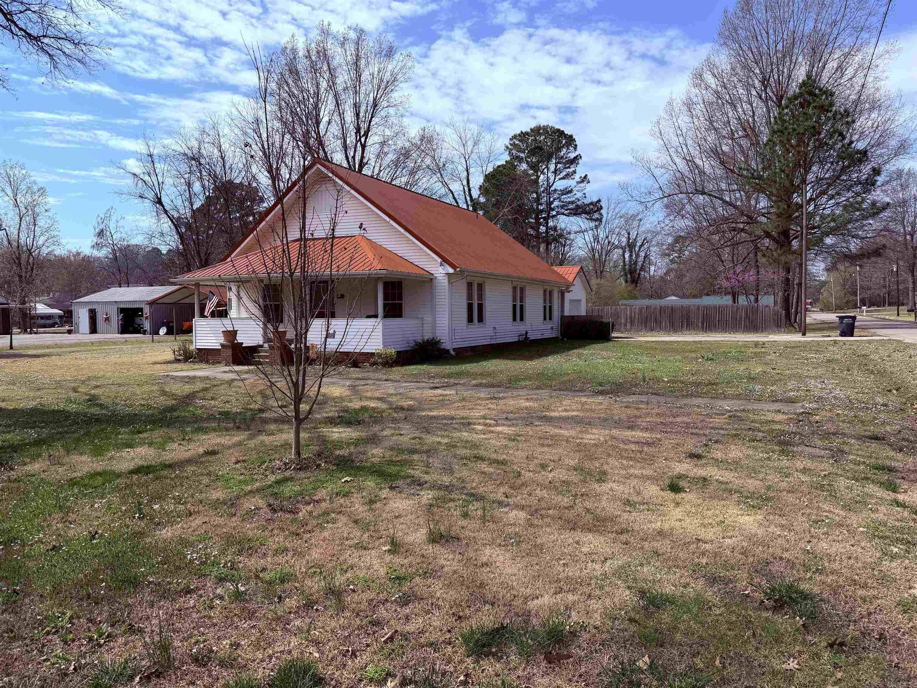 217 S 12th Avenue Property Photo 10