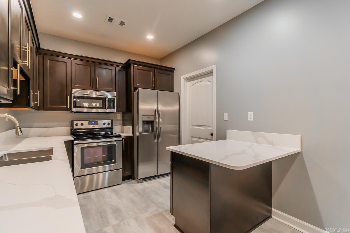 216 Hollis Street Property Photo 15