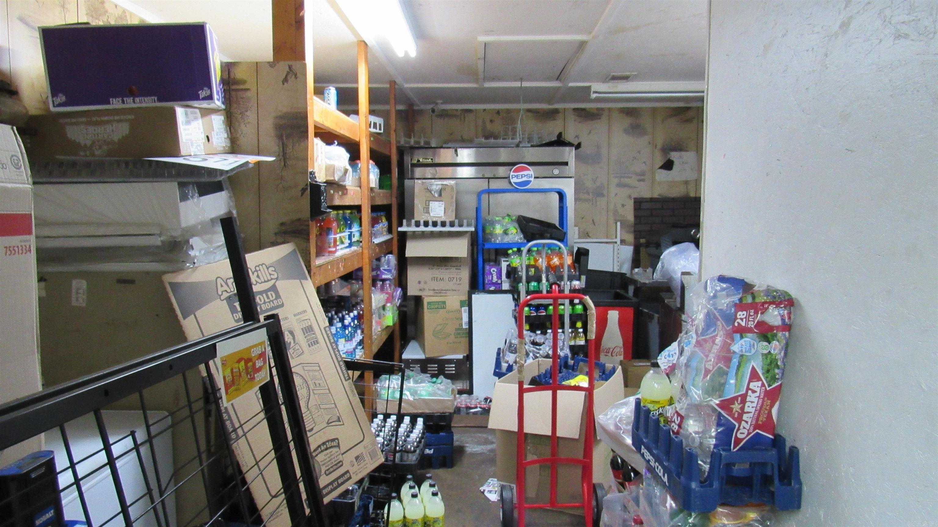 901 Edison Street Property Photo 20