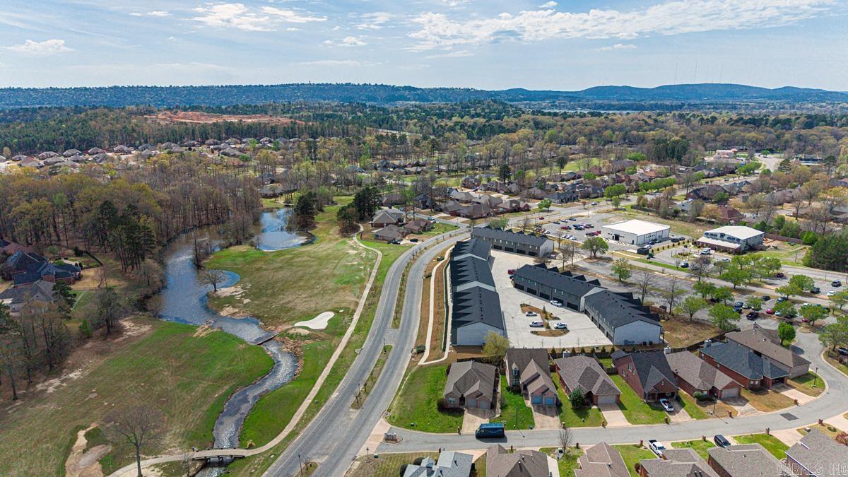 225 Country Club Parkway Property Photo 7