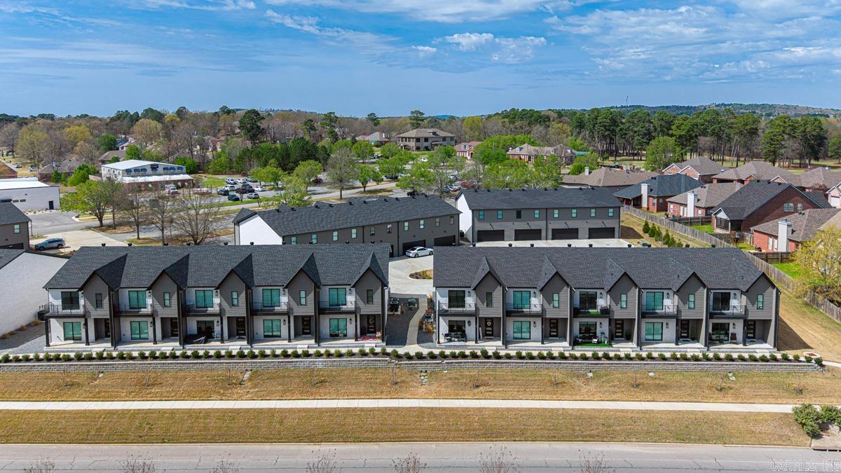 225 Country Club Parkway Property Photo 13