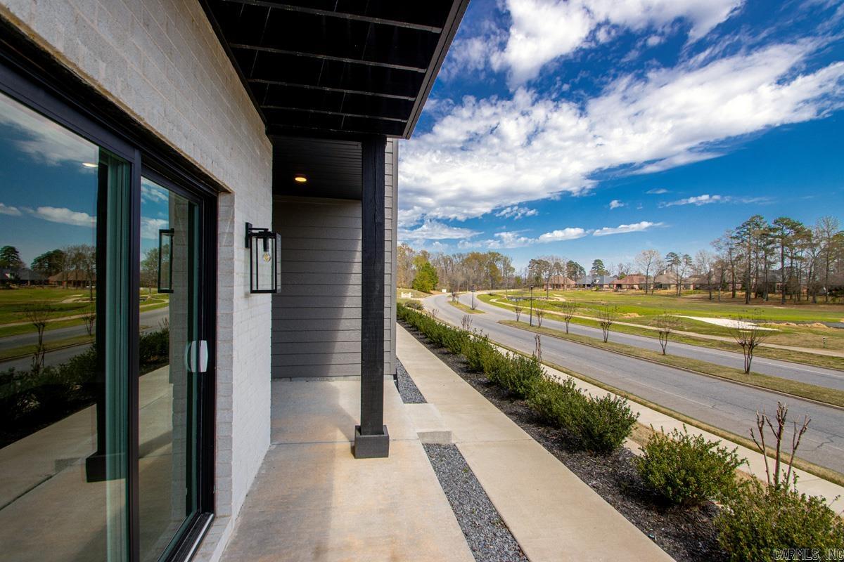 225 Country Club Parkway Property Photo 21