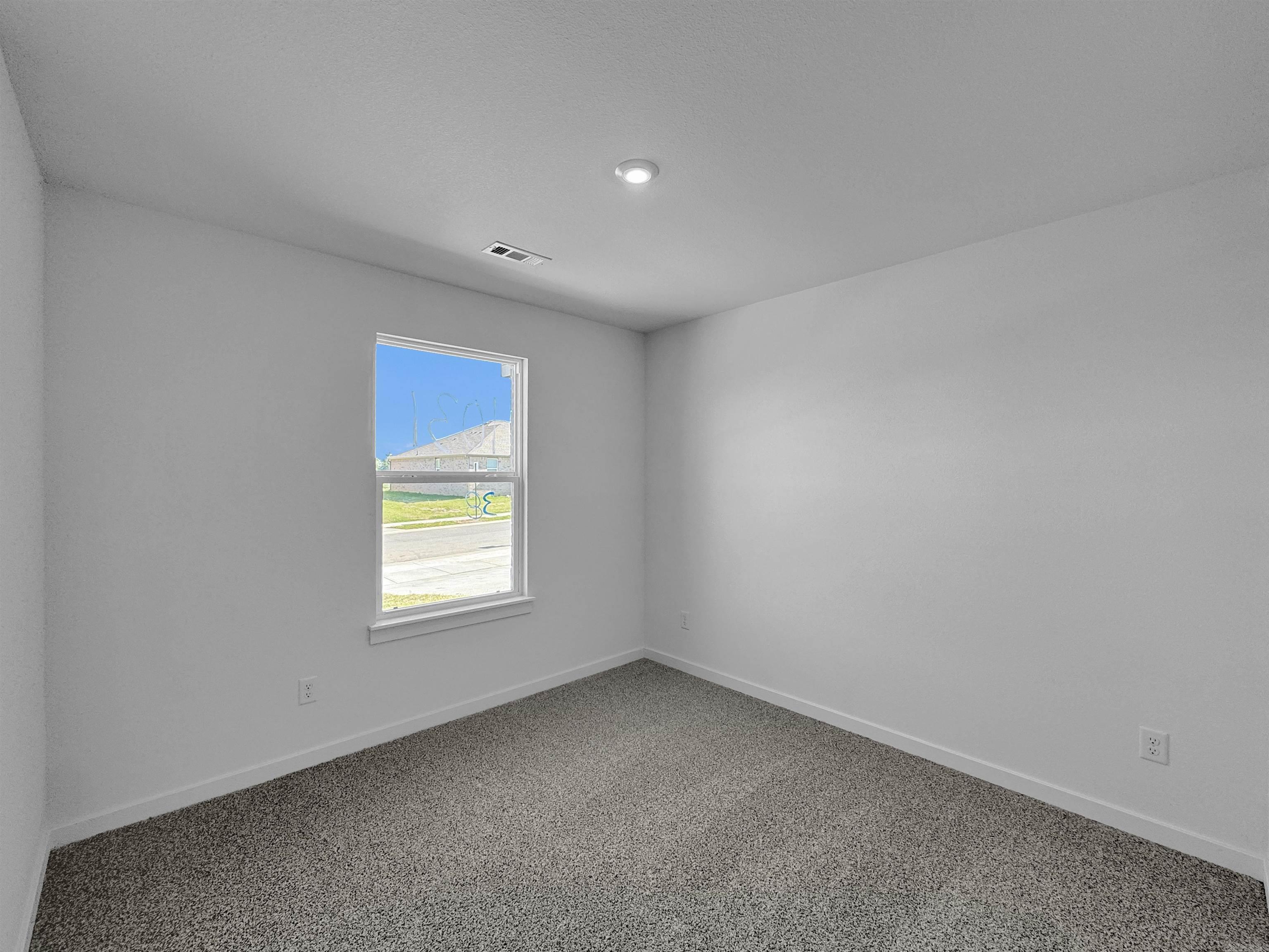 48 Wolfsbridge Loop Property Photo 6