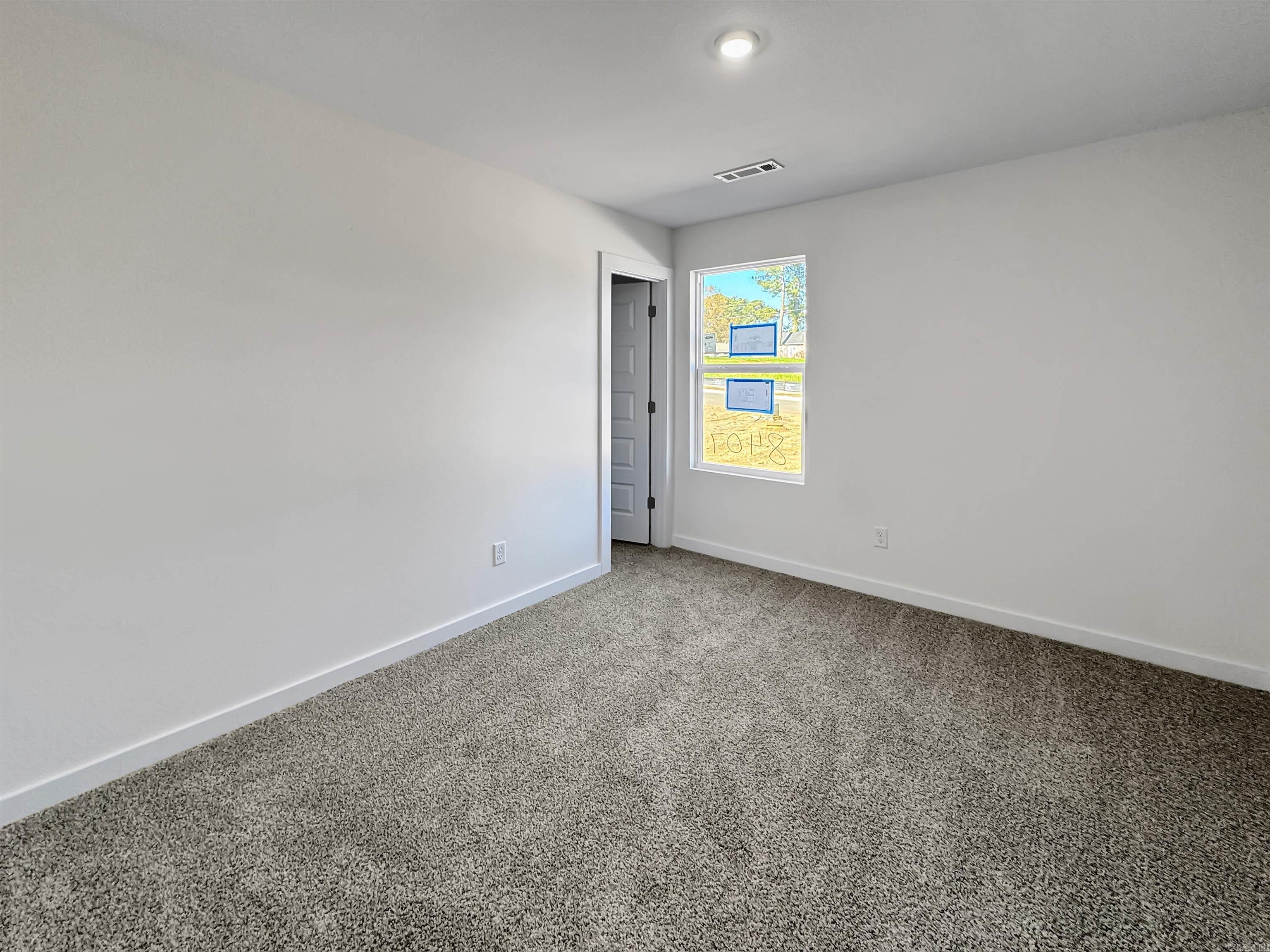 50 Wolfsbridge Loop Property Photo 9