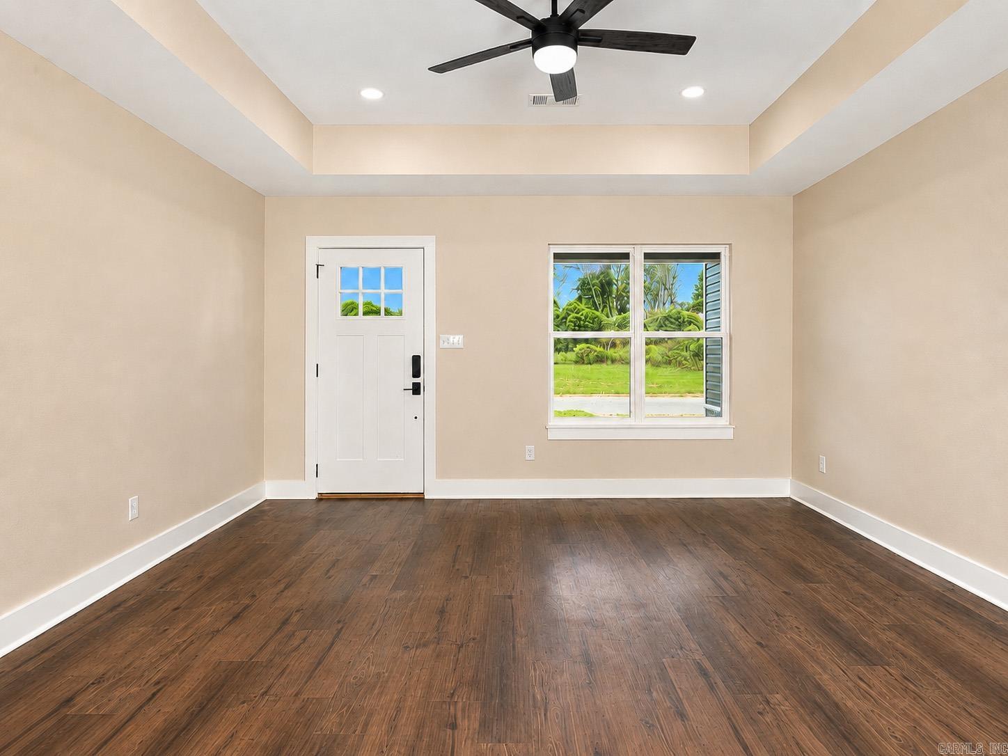 2710 S Belair Property Photo 3