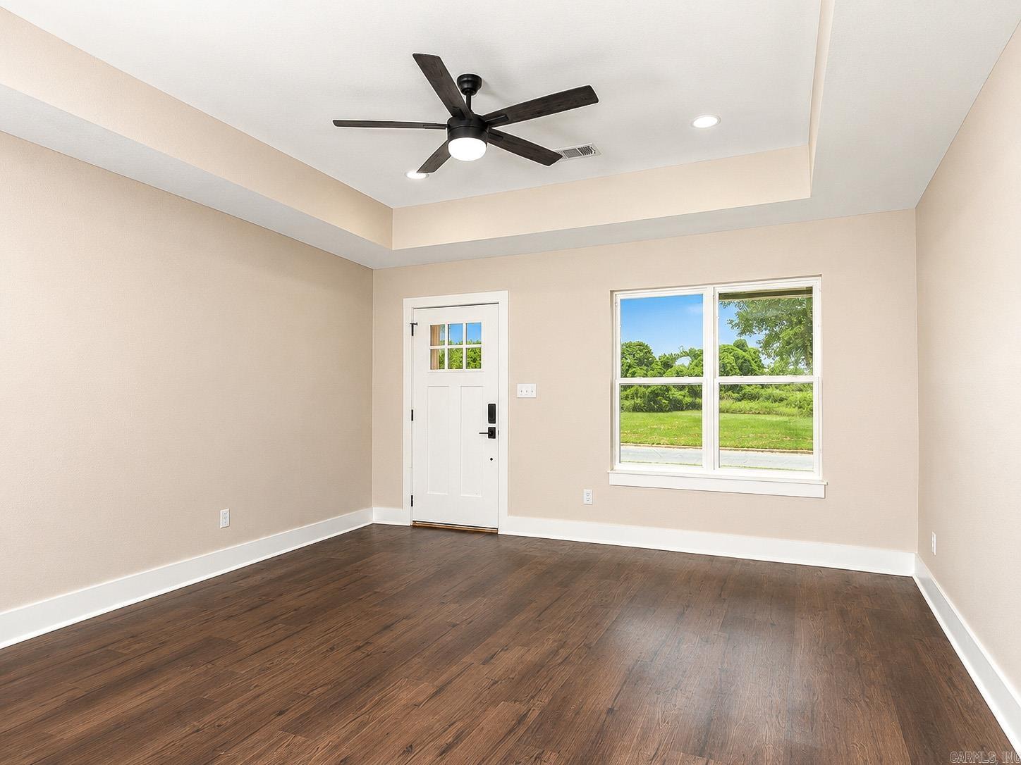 2710 S Belair Property Photo 4