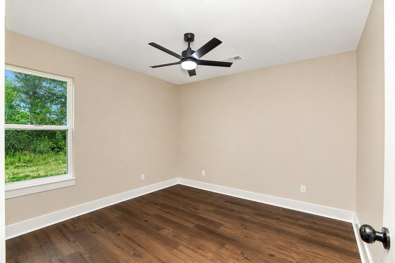 2710 S Belair Property Photo 11