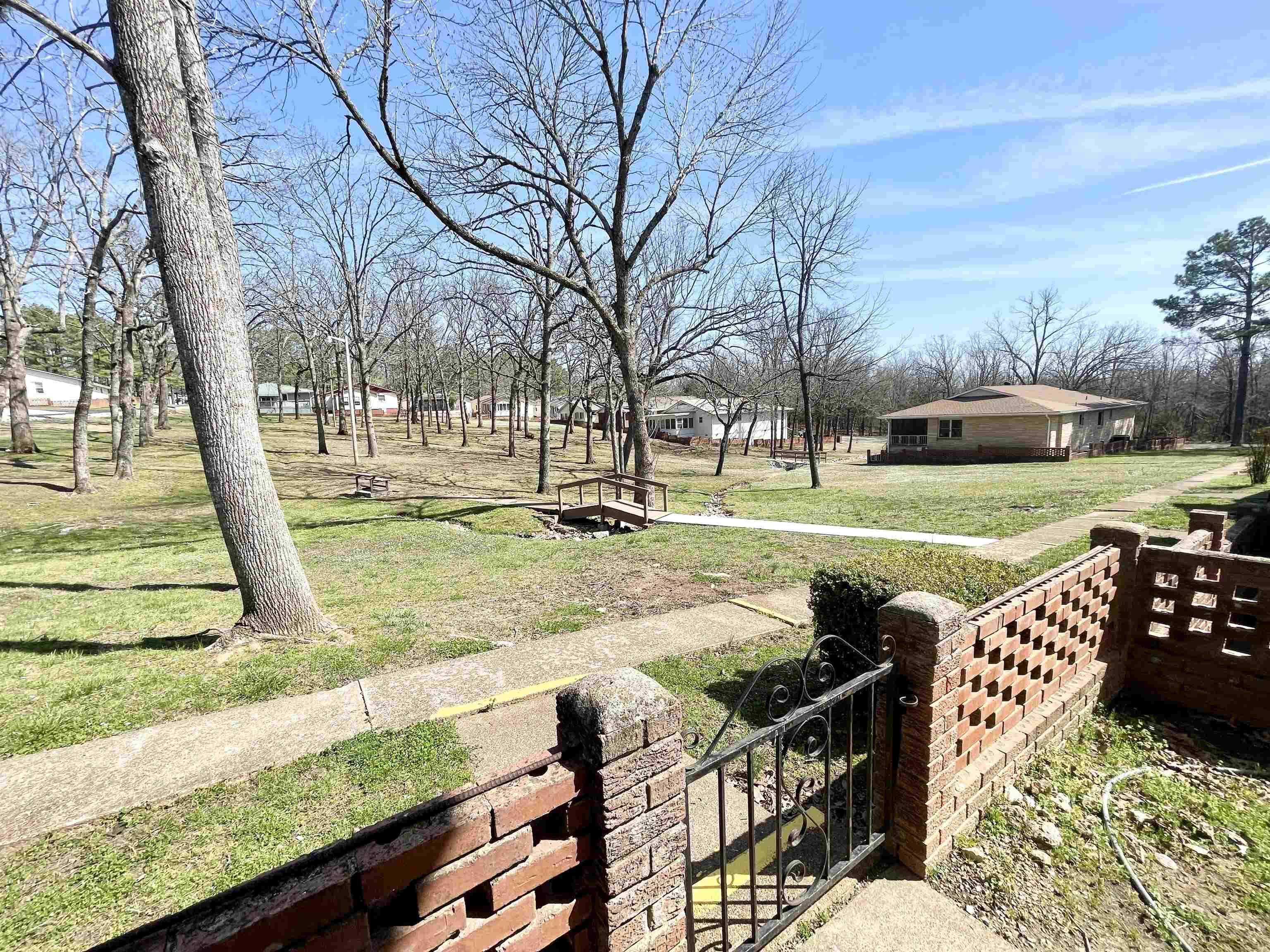 304 Parliament Drive Property Photo 6