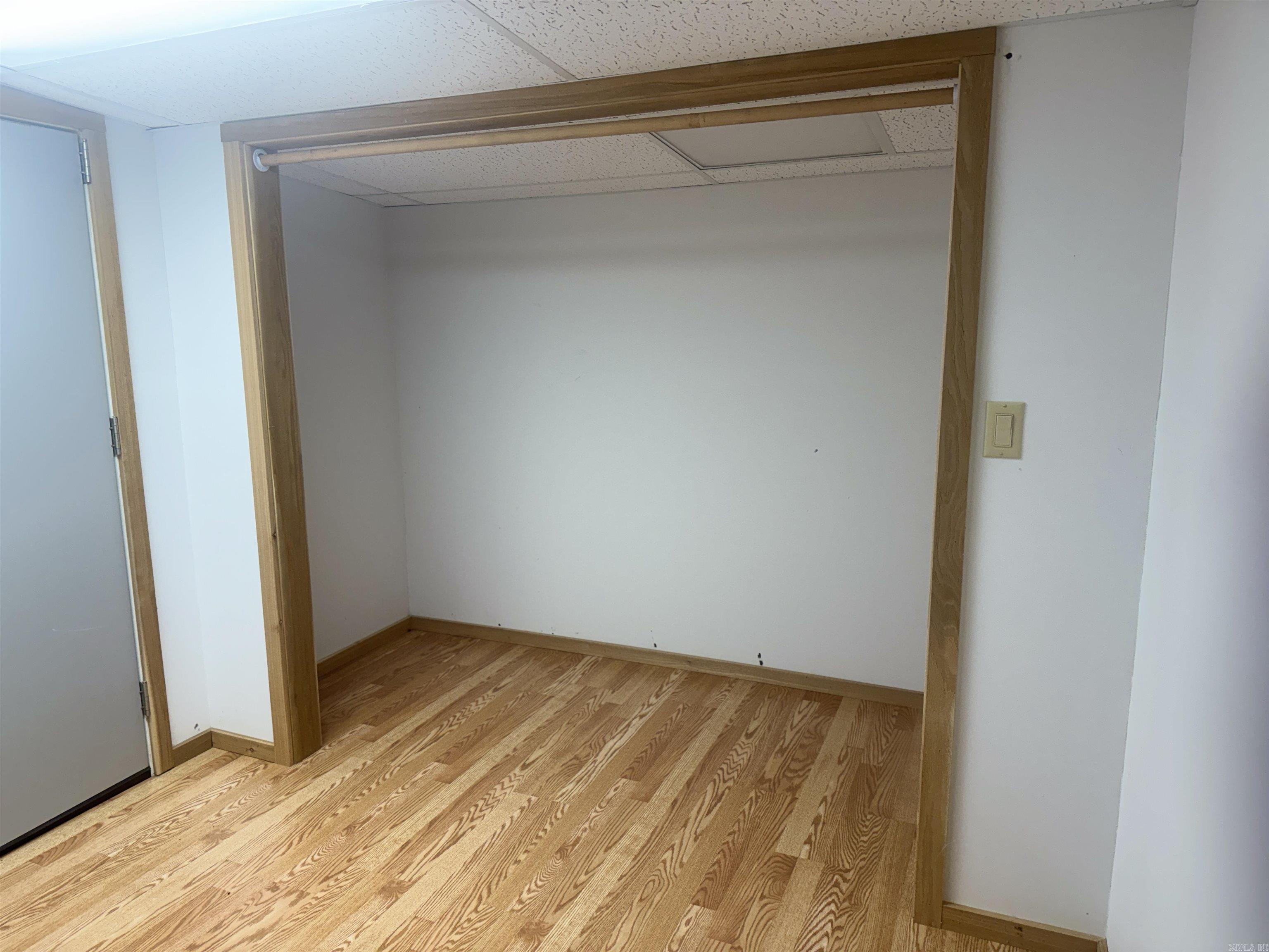 86 Center Circle Property Photo 34
