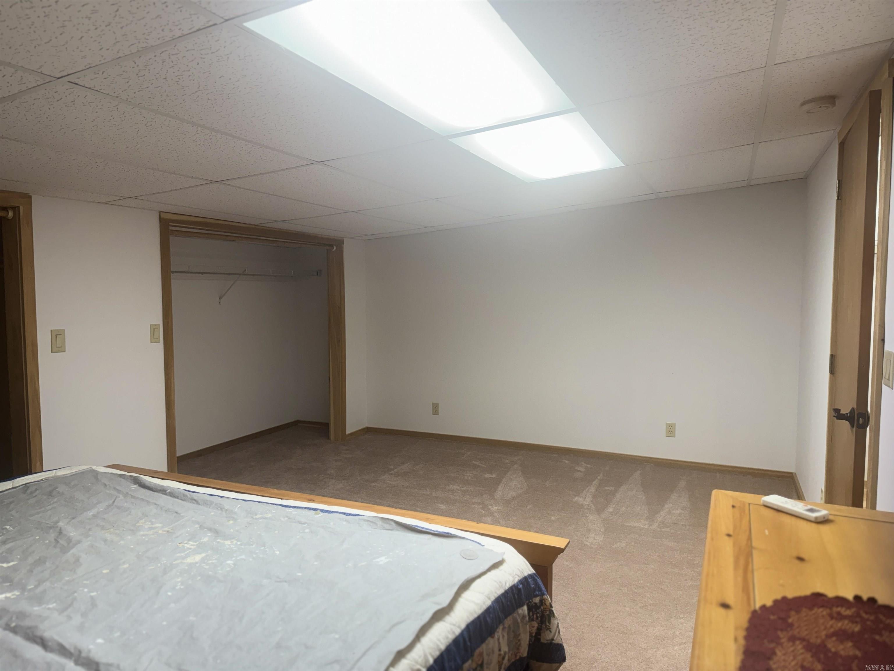 86 Center Circle Property Photo 36