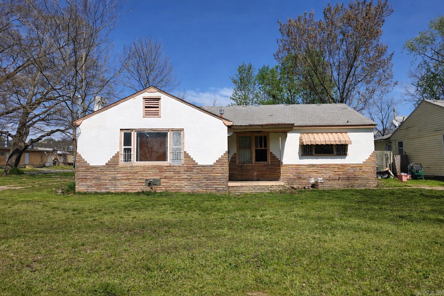103 Ray Street Property Photo 1