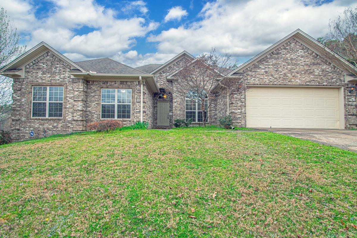 16 Clervaux Drive Property Photo 3