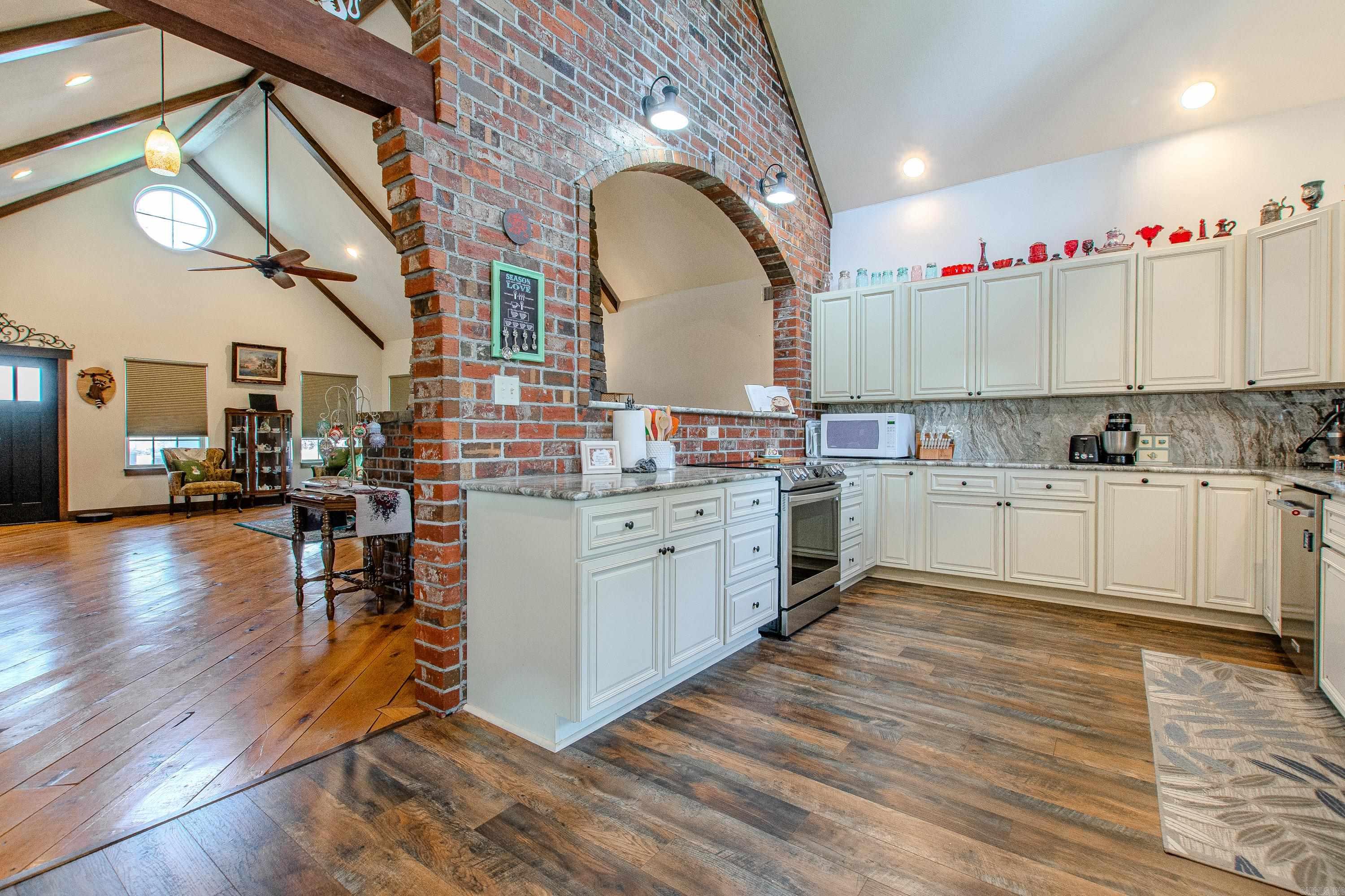 3306 Shobe Road Property Photo 11
