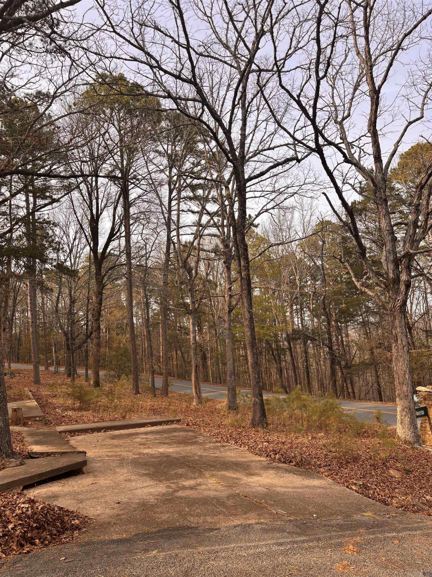 102 Meadow View Lane Property Photo 1