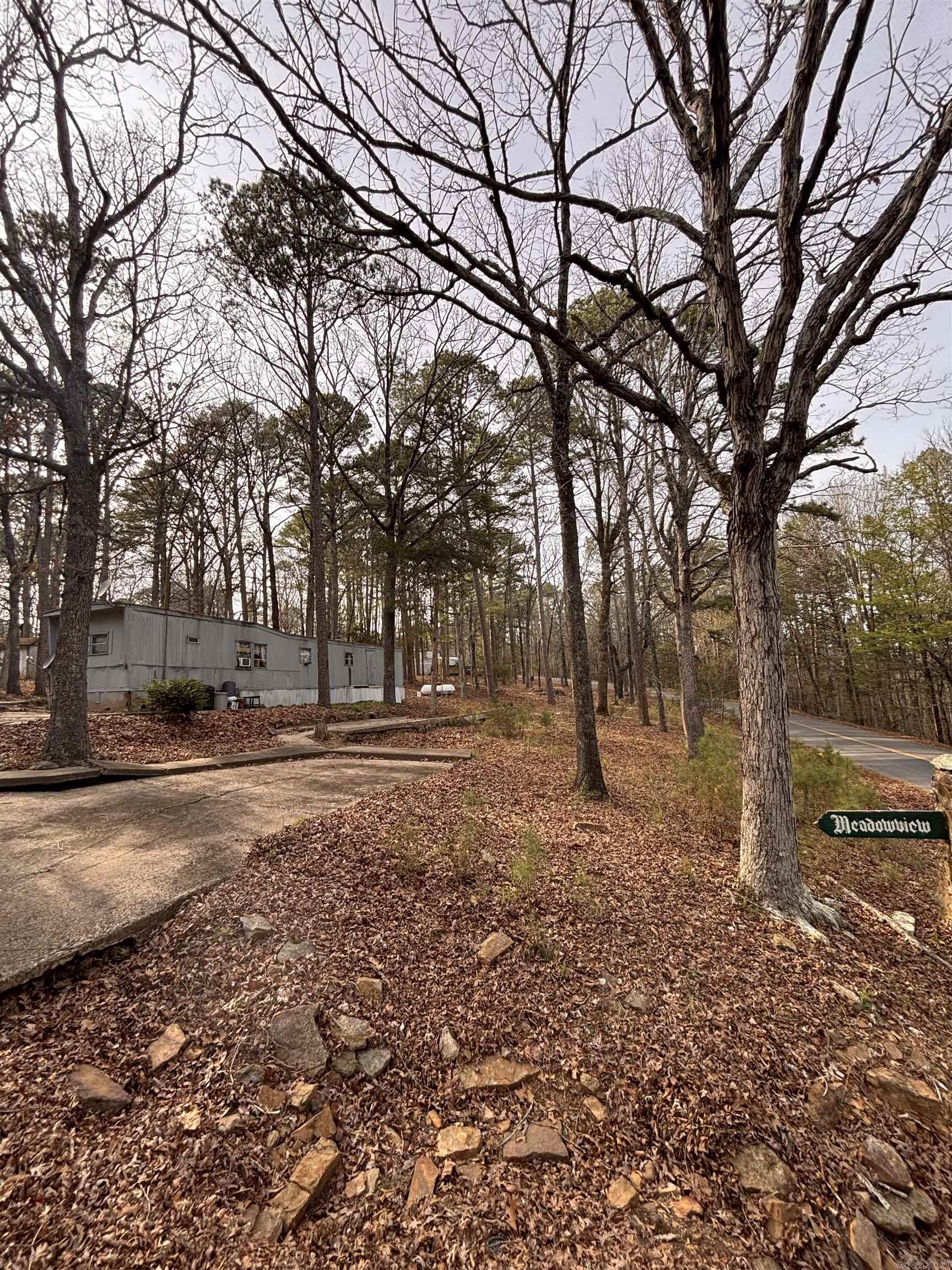 102 Meadow View Lane Property Photo 2